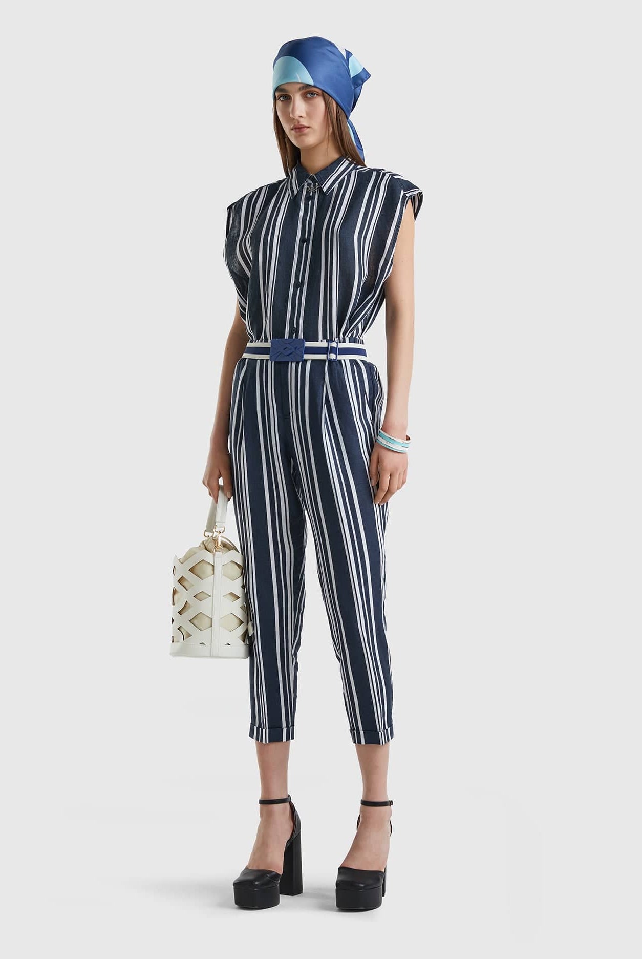 يونايتد كولورز اوف بينيتون قميص نسائي من الكتان المطبوع الخالص