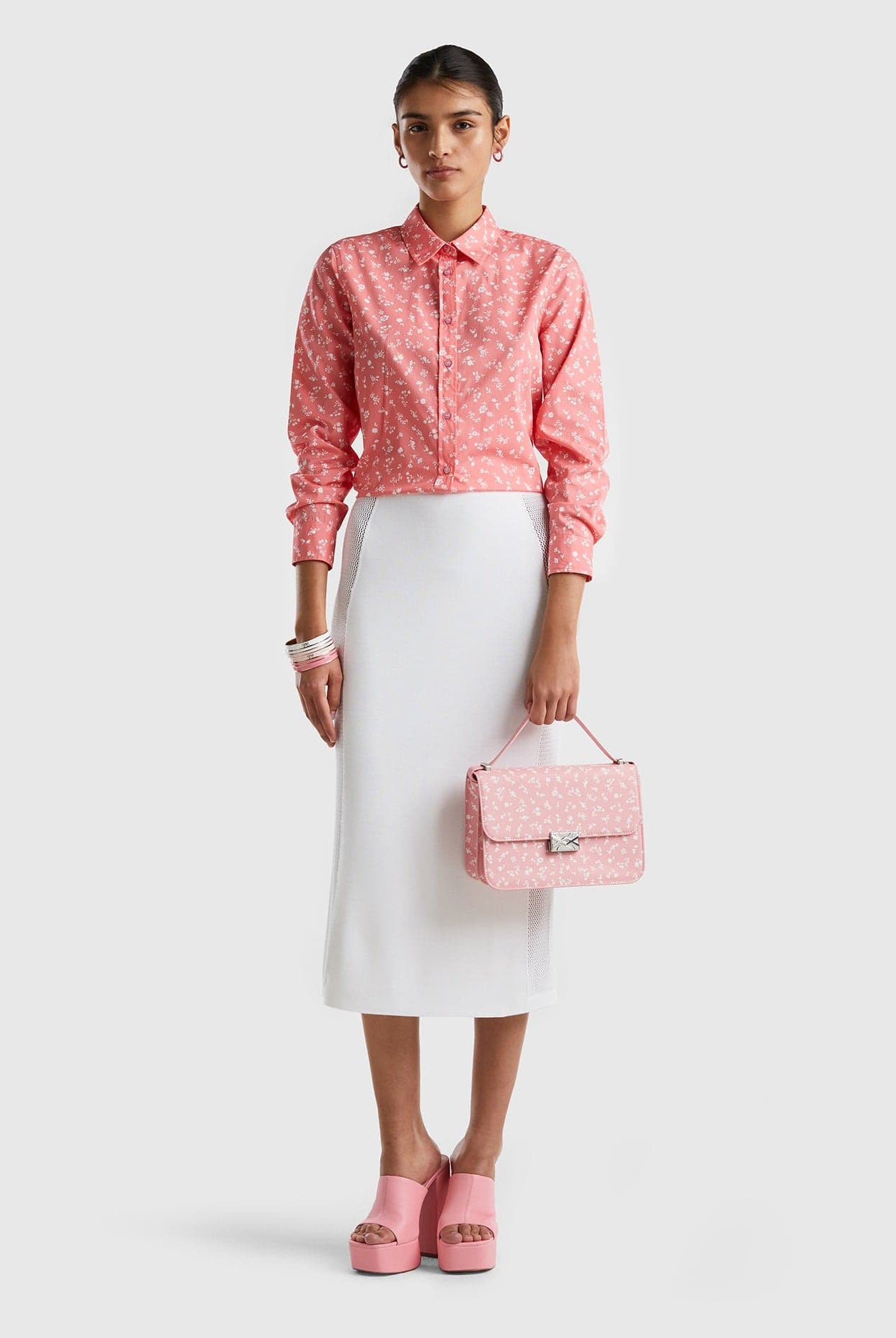 يونايتد كولورز اوف بينيتون قميص مطبوع ناعم كم طويل نسائي