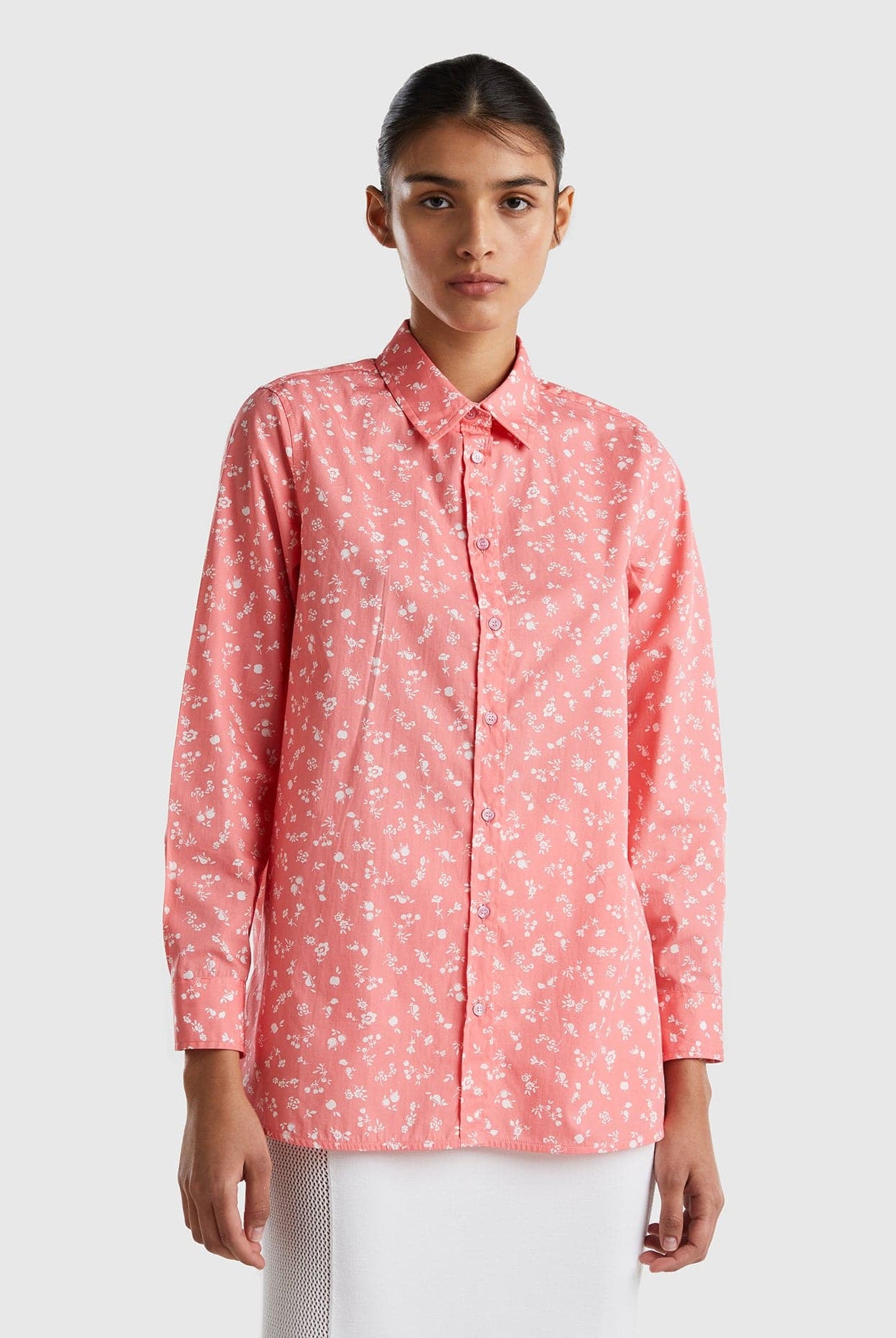 يونايتد كولورز اوف بينيتون قميص مطبوع ناعم كم طويل نسائي