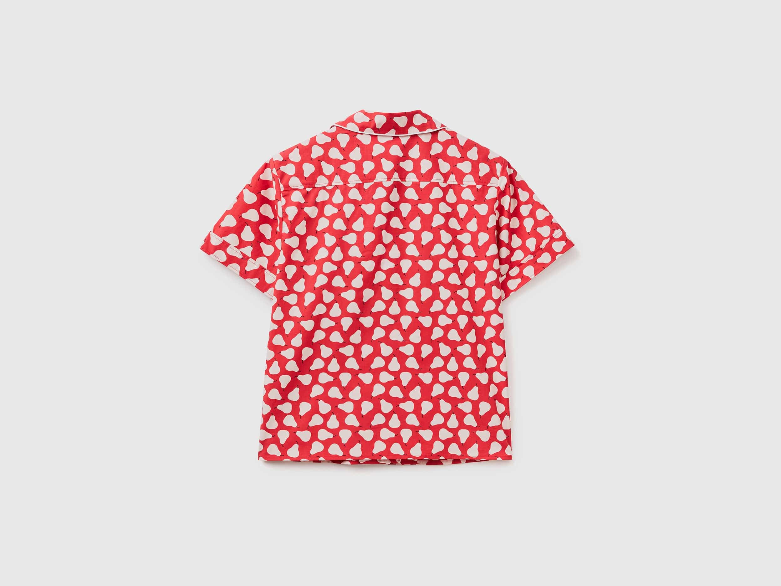 يونايتد كولورز اوف بينيتون قميص نسائي بنقشة فواكه