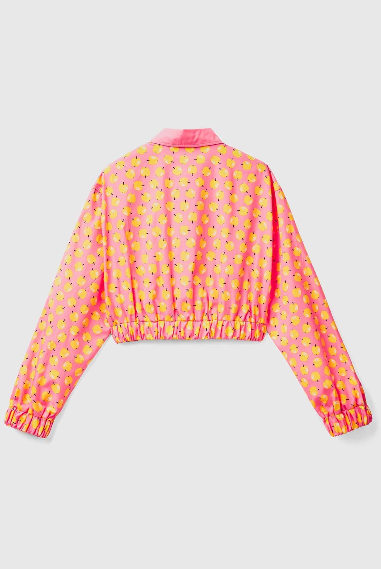 يونايتد كولورز اوف بينيتون قميص قصير بنمط الفاكهة بخصر مرتفع نسائي