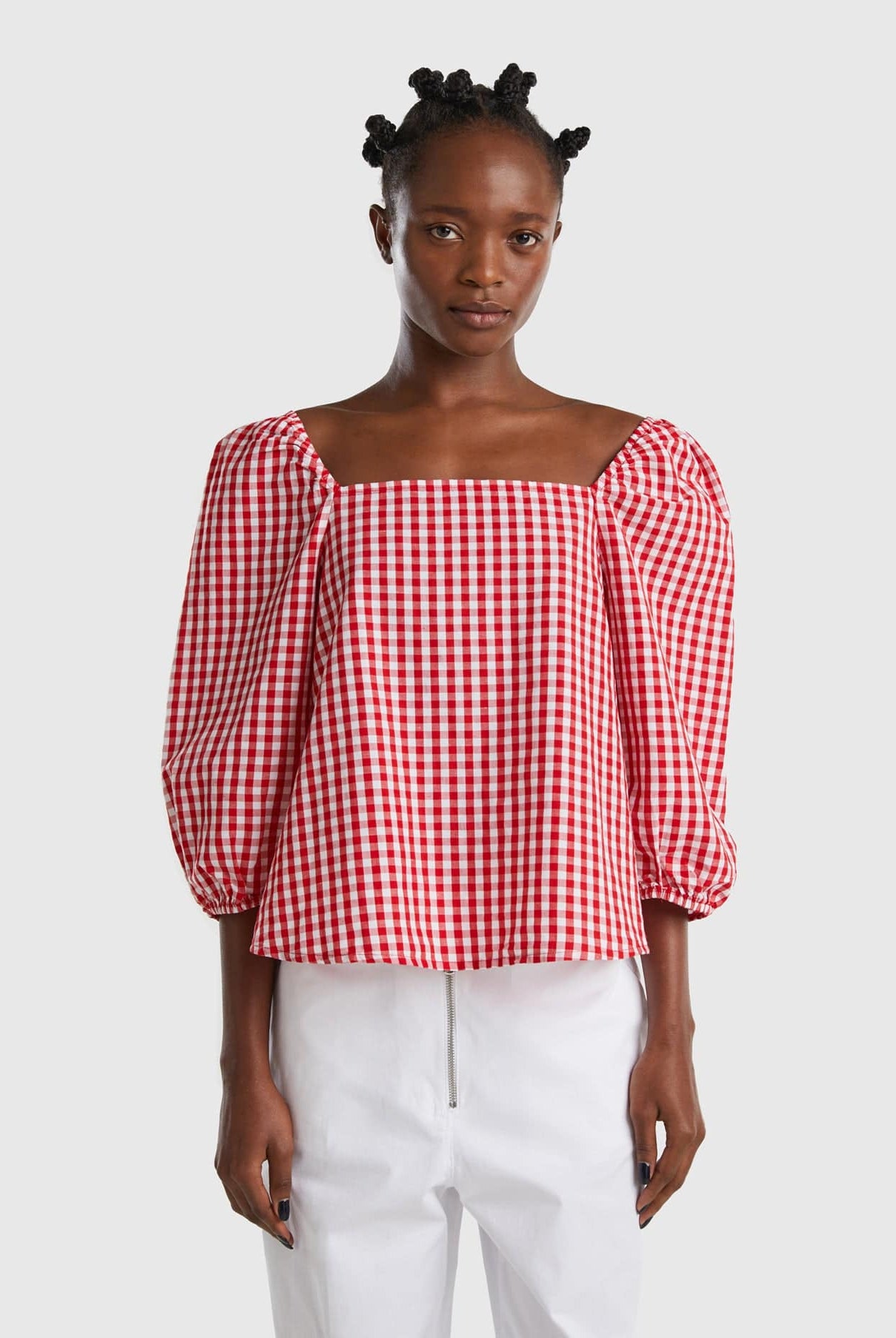 يونايتد كولورز اوف بينيتون بلوزة فيشي كتان مربعات أكمام بف نسائي