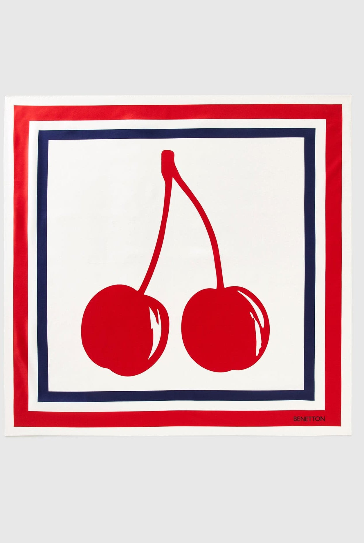 يونايتد كولورز اوف بينيتون وشاح بنقشة الفواكه