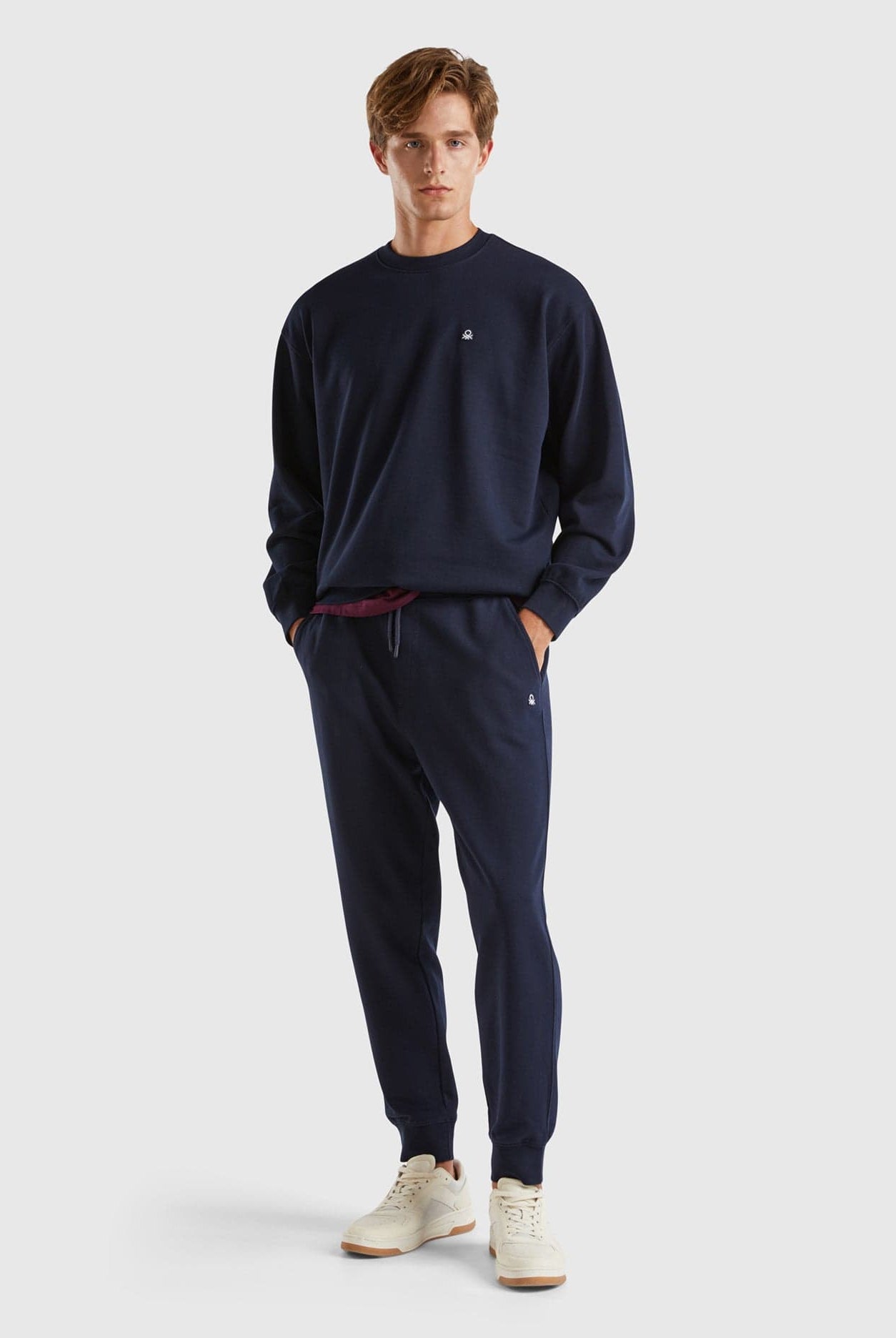 يونايتد كولورز اوف بينيتون بنطلون رياضي رجالي طويل برباط على الخصر وجيوب أمامية