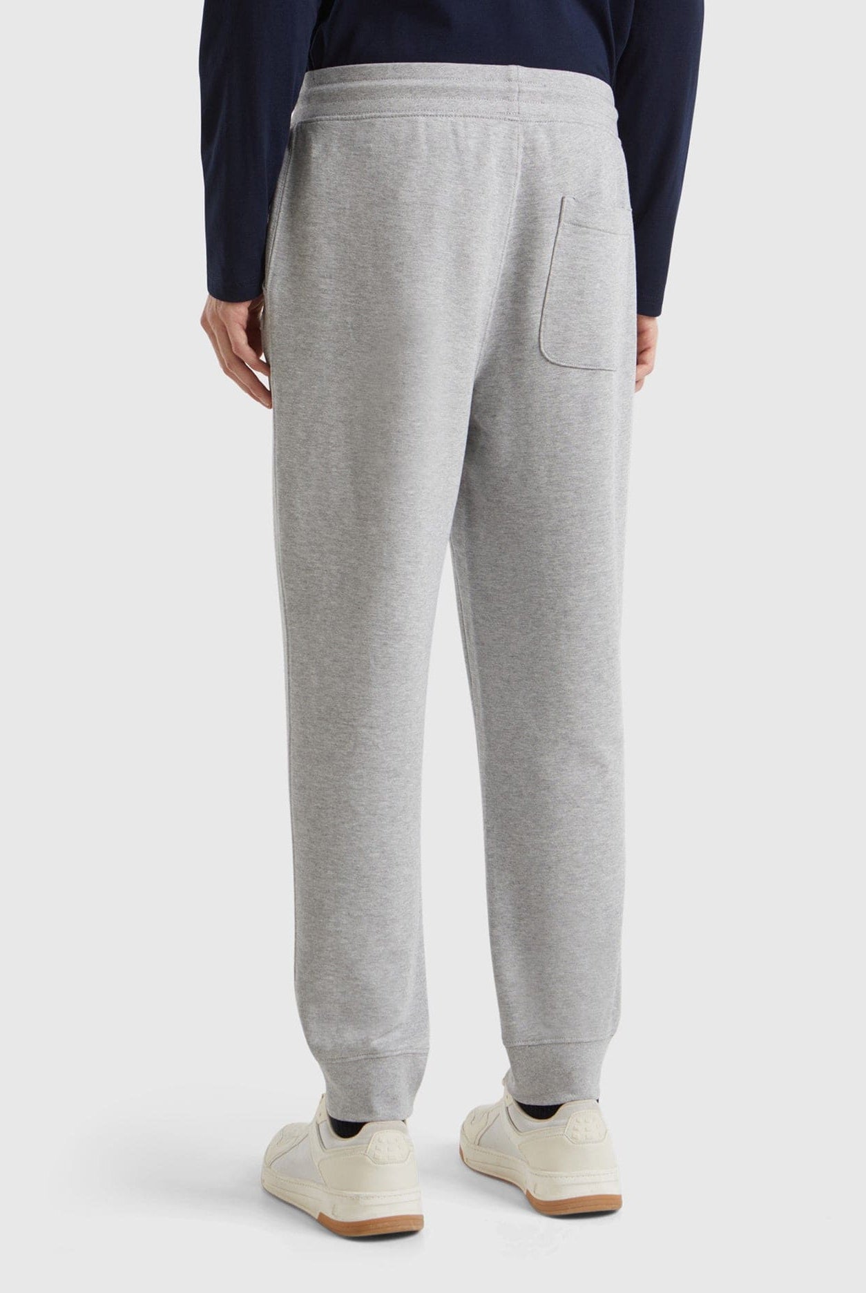 يونايتد كولورز اوف بينيتون بنطلون رياضي رجالي طويل برباط على الخصر وجيوب أمامية