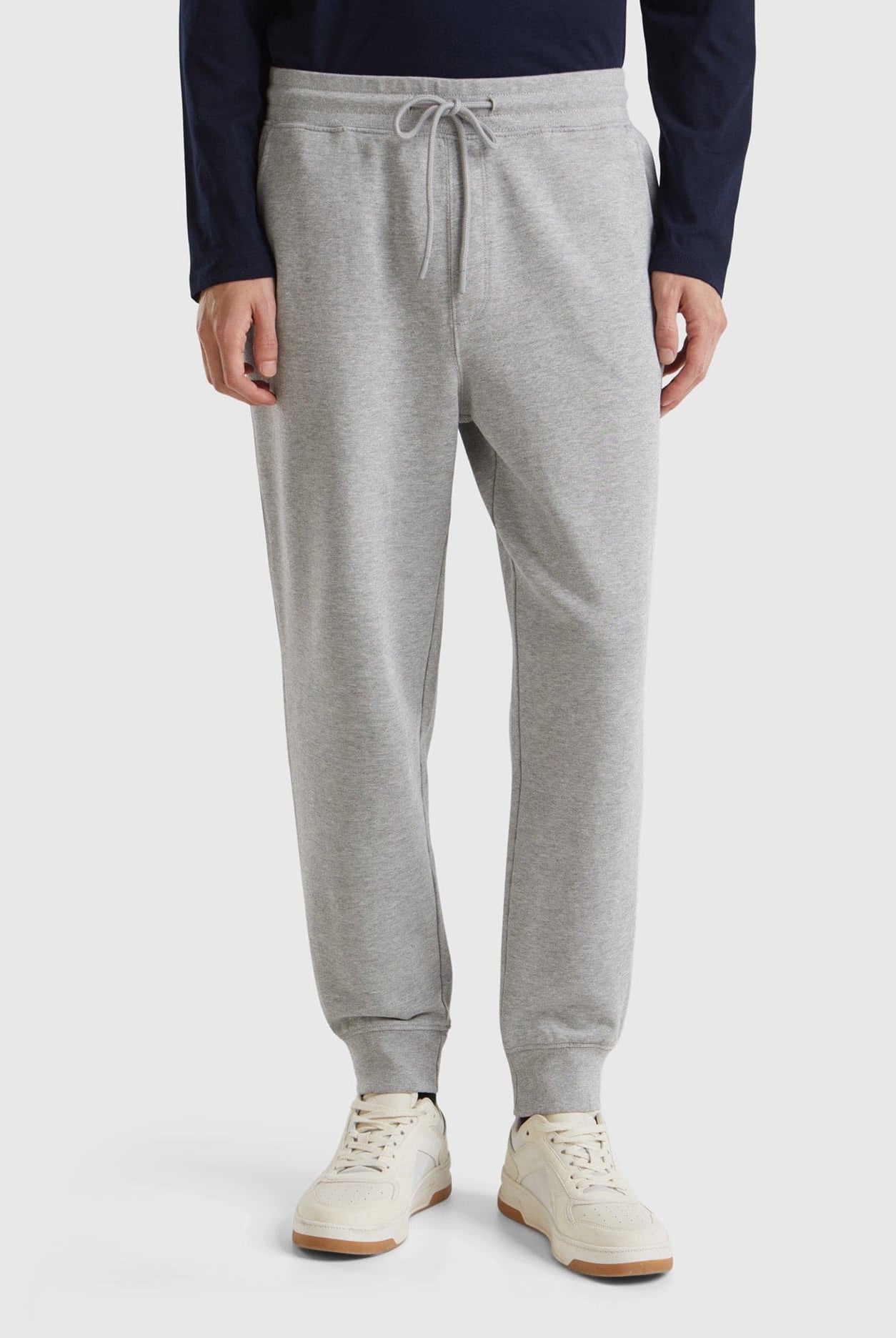 يونايتد كولورز اوف بينيتون بنطلون رياضي رجالي طويل برباط على الخصر وجيوب أمامية