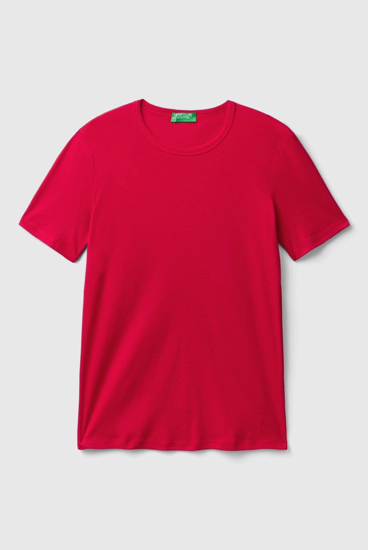 يونايتد كولورز اوف بينيتون تي شيرت نسائي بأكمام قصيرة وياقة دائرية سادة