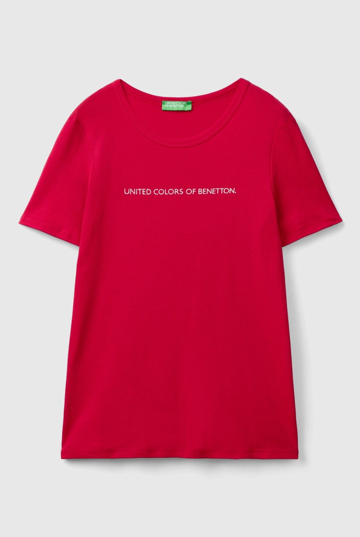 يونايتد كولورز اوف بينيتون تي شيرت نسائي قطن مع شعار مطبوع بلمعة