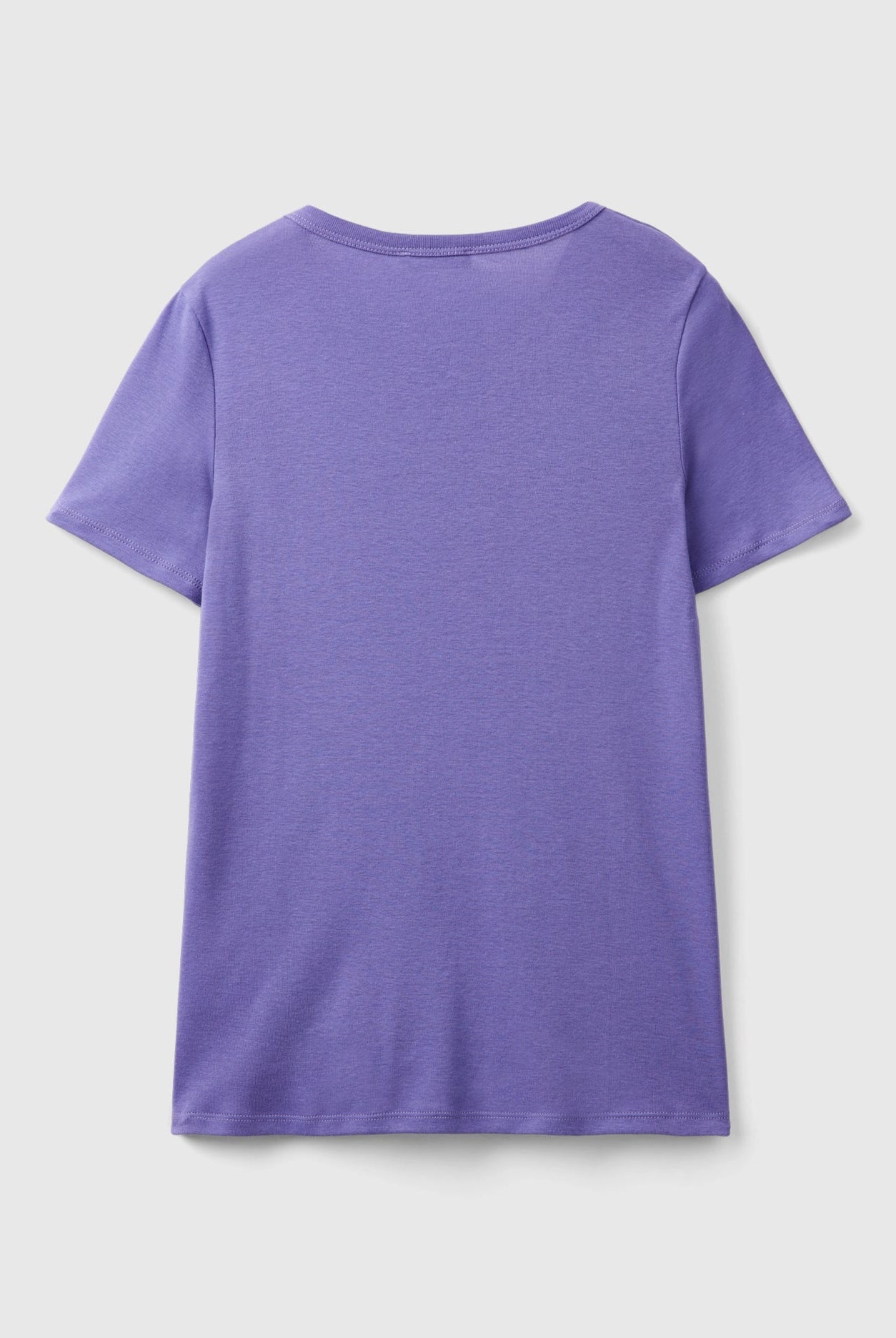 يونايتد كولورز اوف بينيتون تي شيرت نسائي قطن مع شعار مطبوع بلمعة