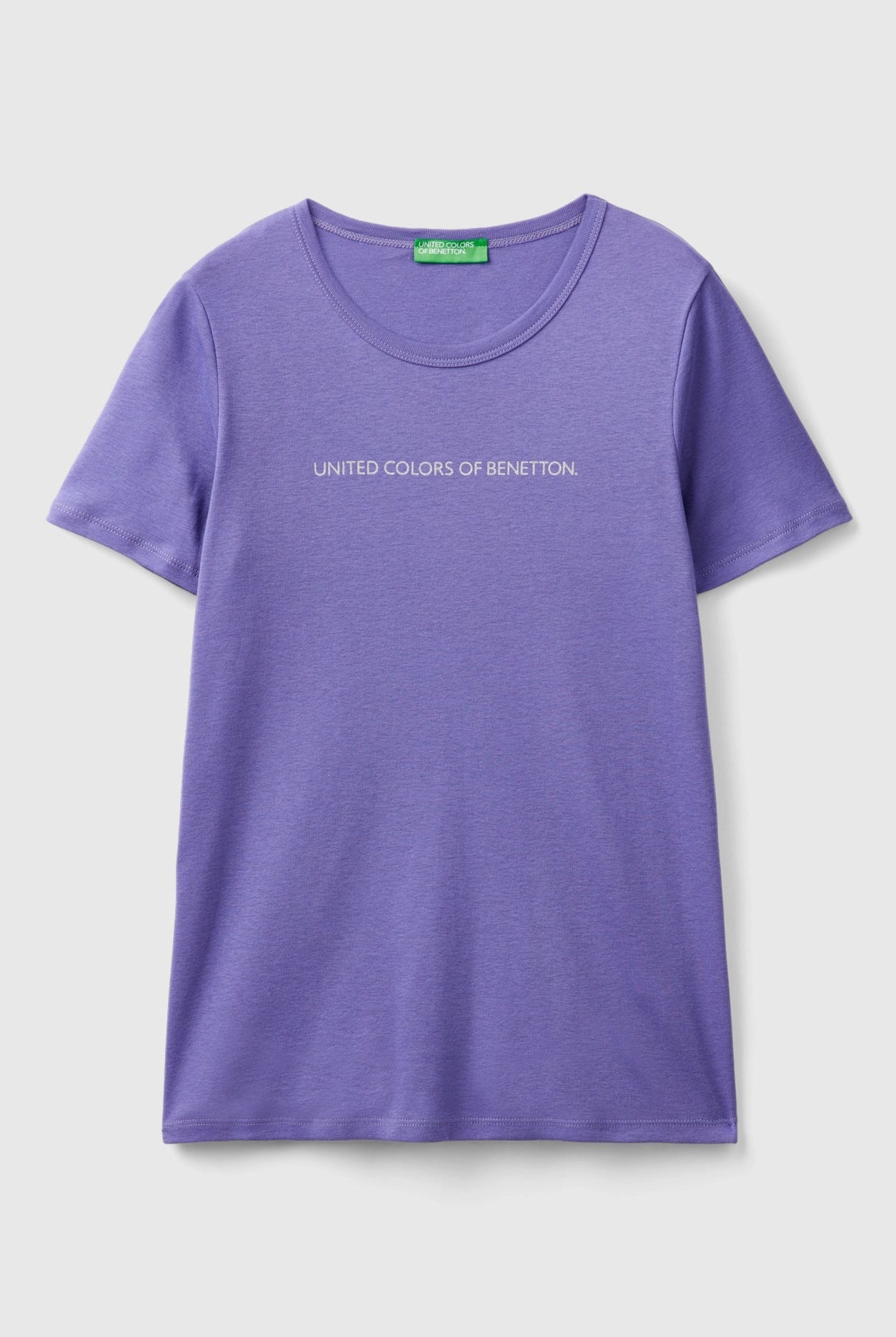 يونايتد كولورز اوف بينيتون تي شيرت نسائي قطن مع شعار مطبوع بلمعة