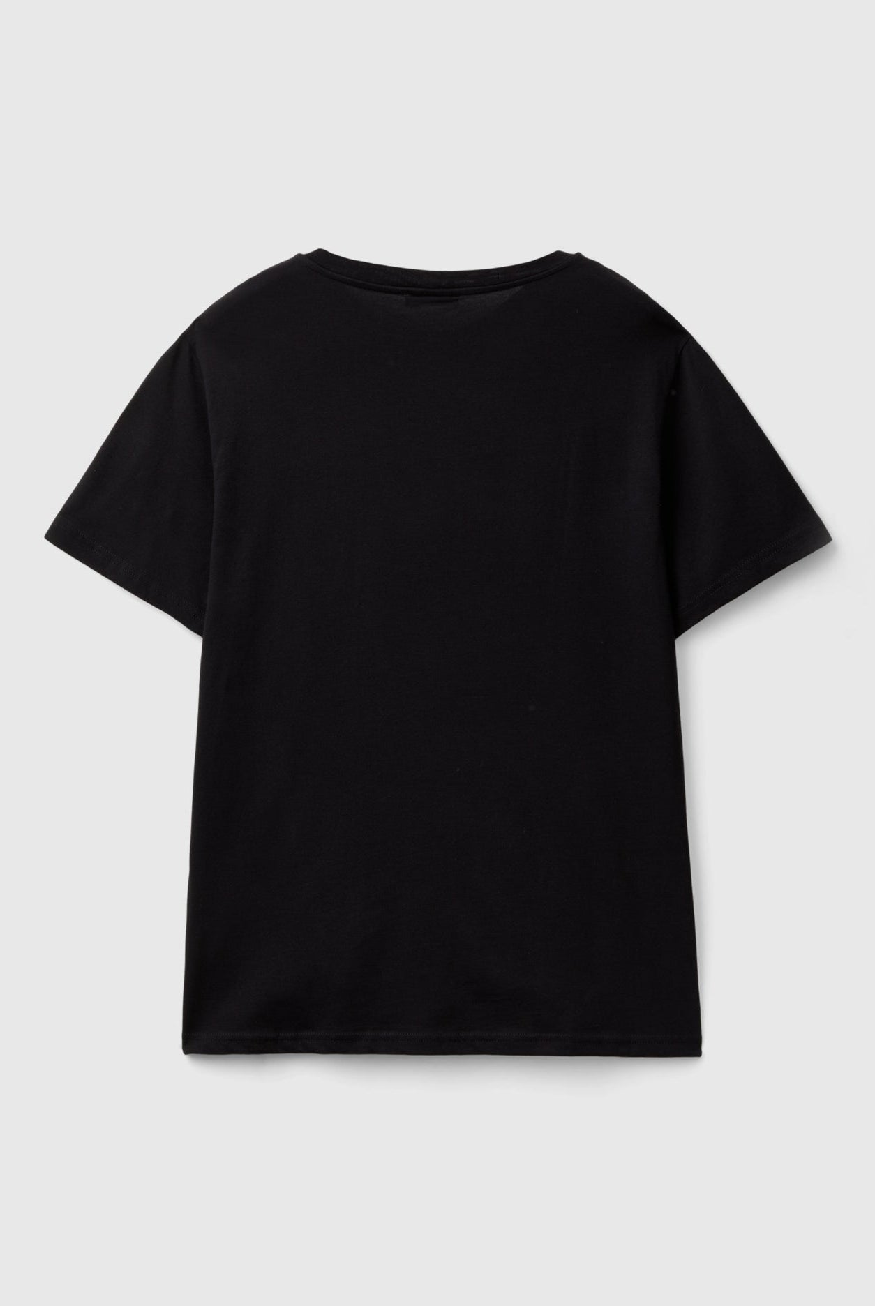 يونايتد كولورز اوف بينيتون تي شيرت رجالي بطبعة على الصدر