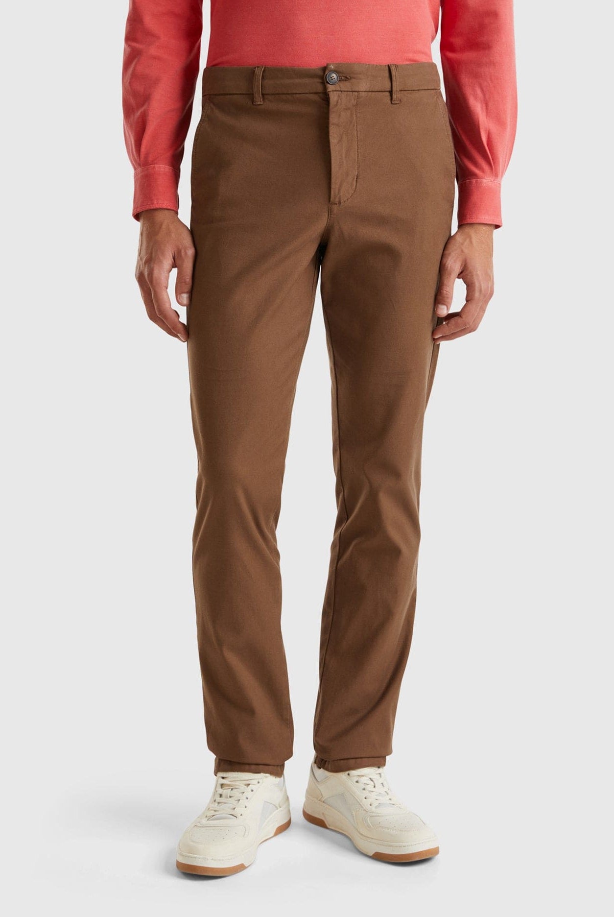 يونايتد كولورز اوف بينيتون بنطلون تشينو رجالي طويل مع جيوب اماميه