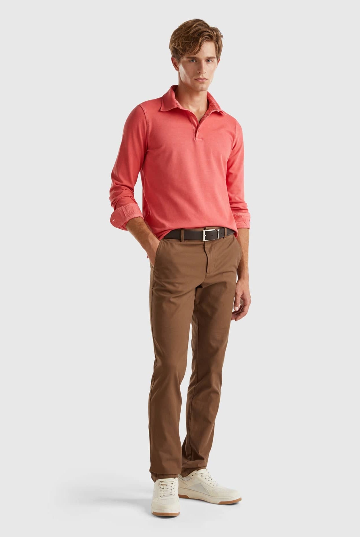 يونايتد كولورز اوف بينيتون بنطلون تشينو رجالي طويل مع جيوب اماميه