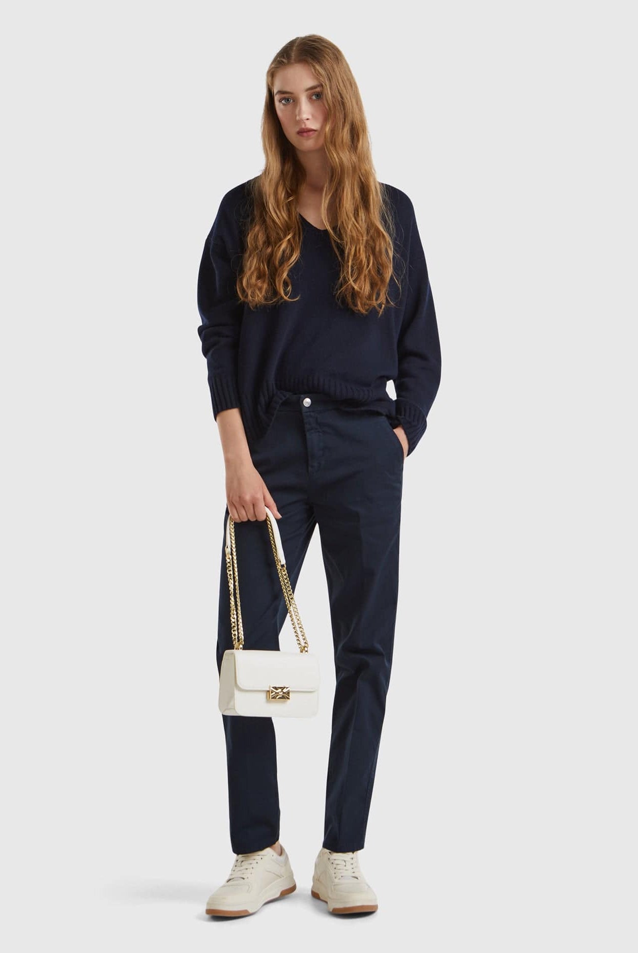 يونايتد كولورز اوف بينيتون بنطلون كلاسيك نسائي بجيوب جانبيه