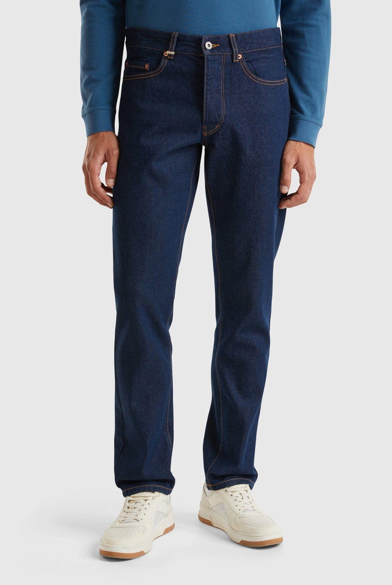 يونايتد كولورز اوف بينيتون بنطلون جينز رجالي طويل بخمس جيوب