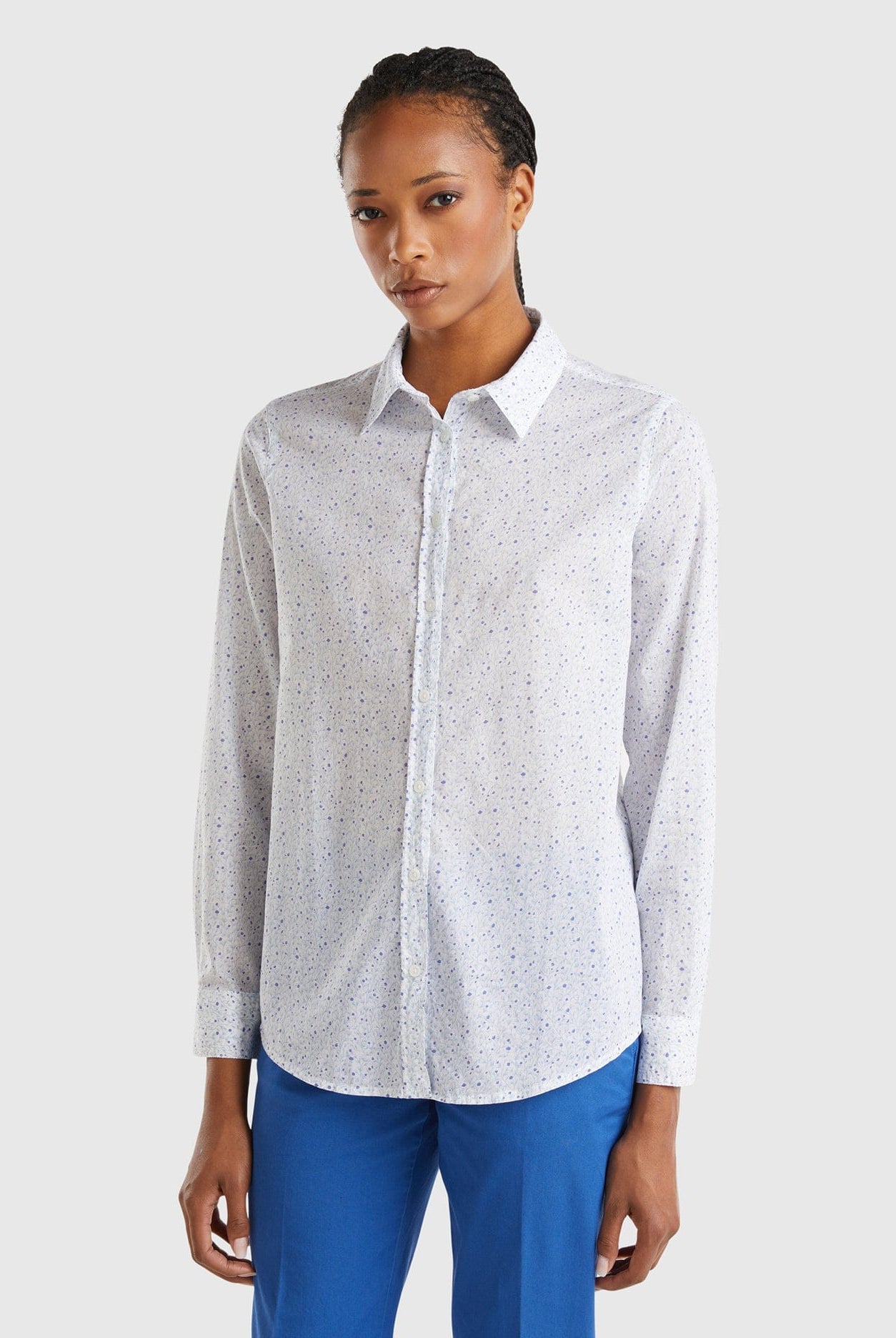 يونايتد كولورز اوف بينيتون قميص نسائي مزخرف كم طويل