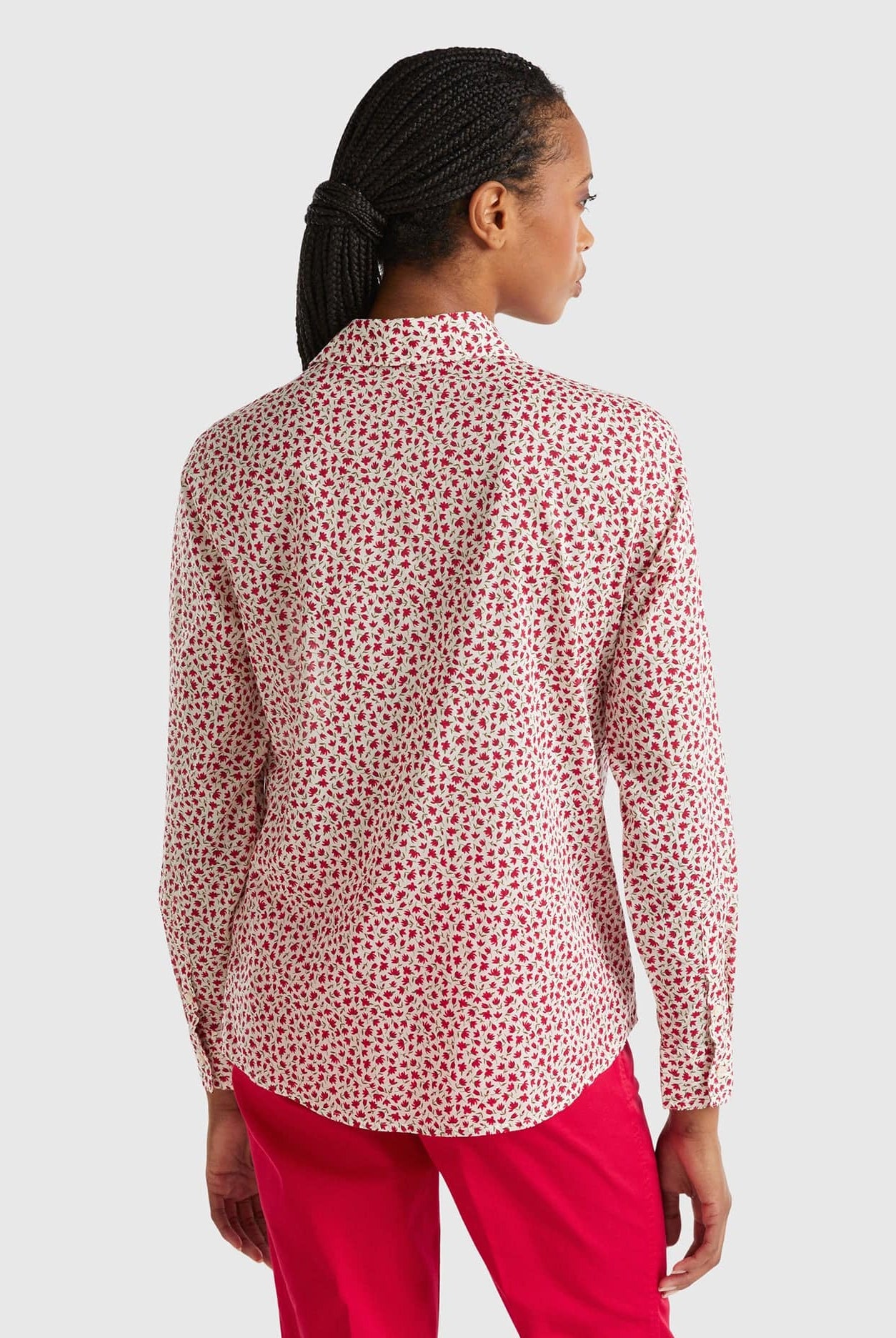 يونايتد كولورز اوف بينيتون قميص نسائي مزخرف كم طويل