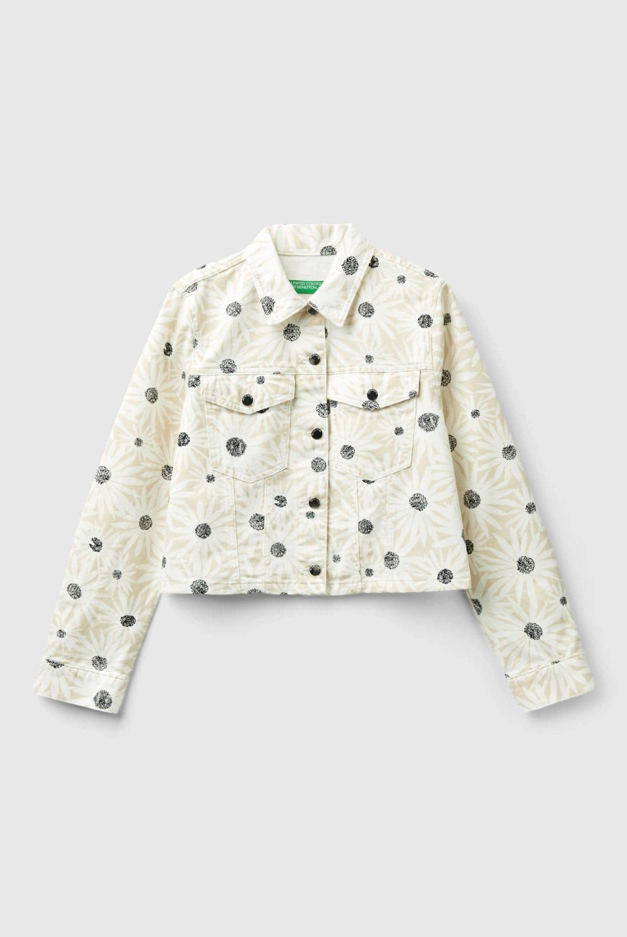 يونايتد كولورز اوف بينيتون جاكيت نسائي مورد كم طويل بأزرار أمامية