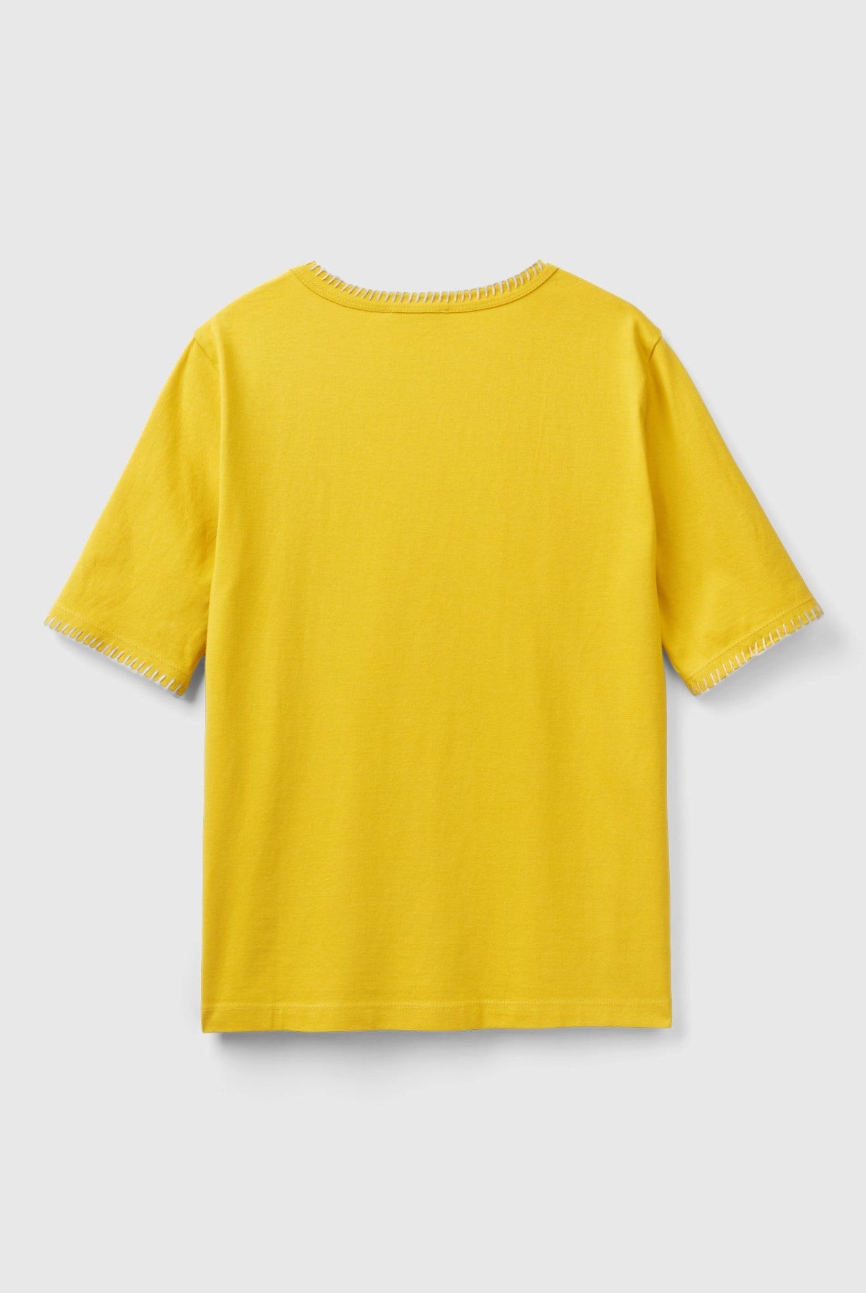 يونايتد كولورز اوف بينيتون تيشيرت نسائي منسوج برقبة دائرية