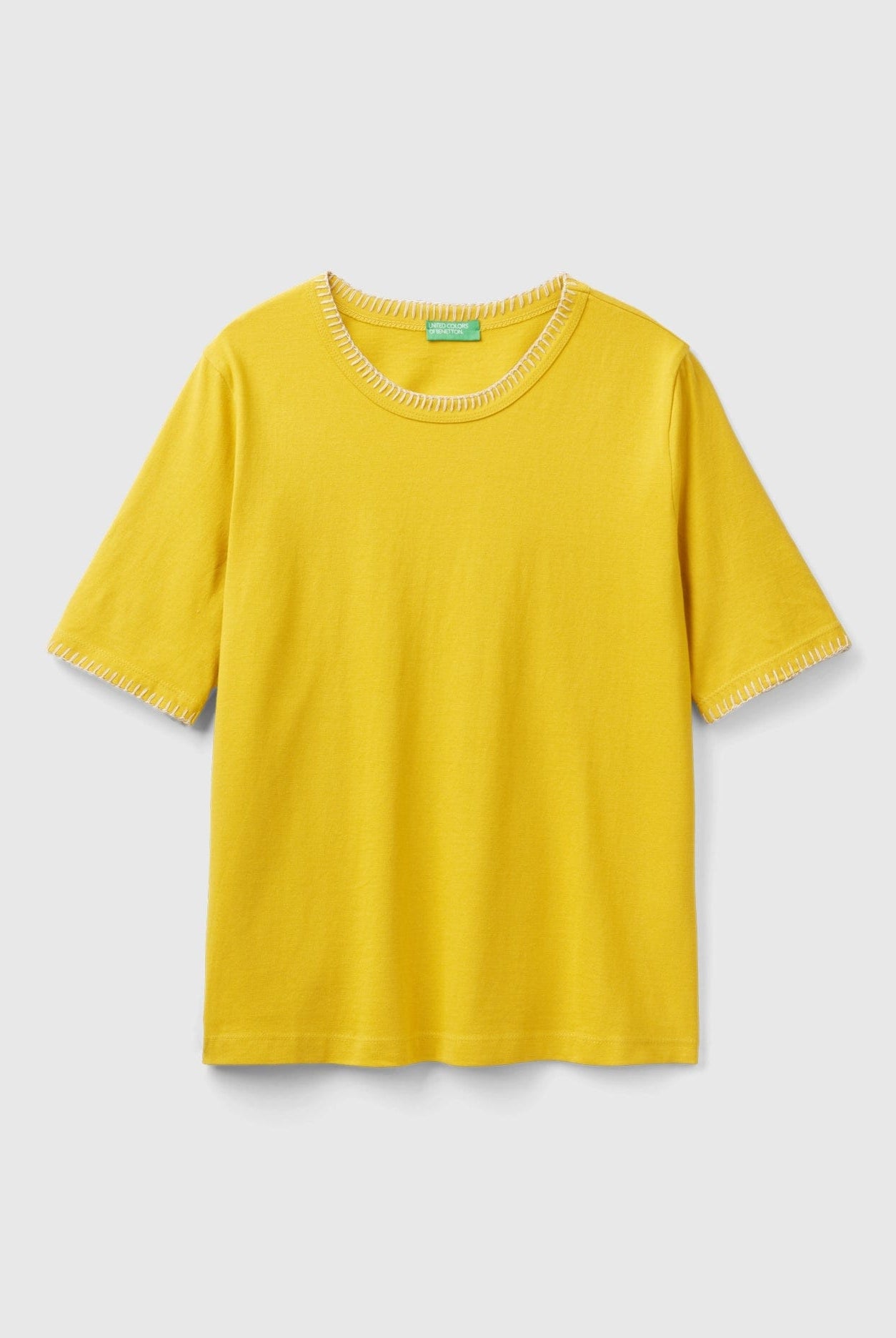 يونايتد كولورز اوف بينيتون تيشيرت نسائي منسوج برقبة دائرية