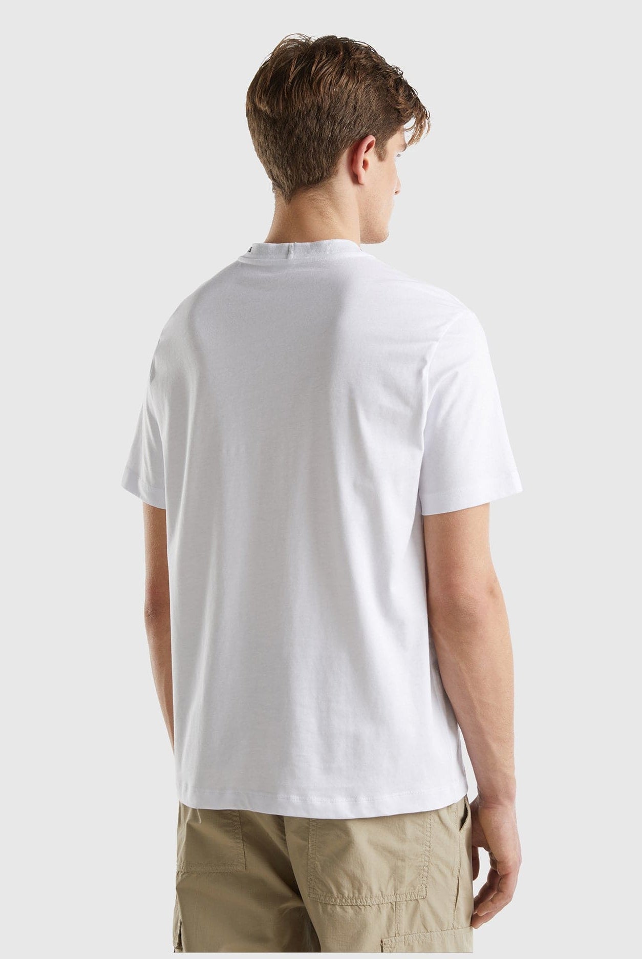 يونايتد كولورز اوف بينيتون تي شيرت قطن 100% برقبة دائرية