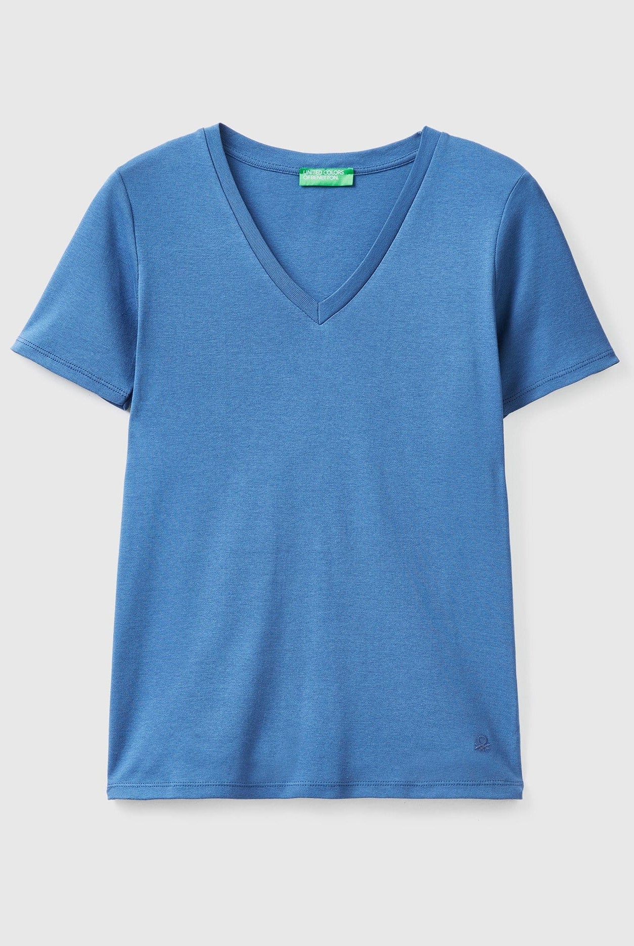 يونايتد كولورز اوف بينيتون قميص قطن خالص برقبة على شكل V