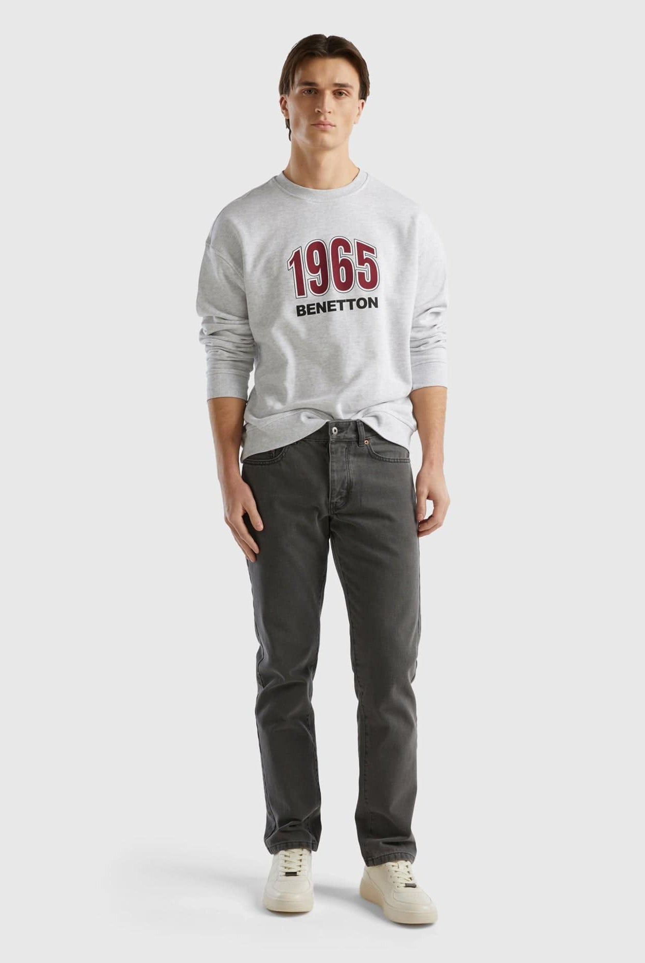 يونايتد كولورز اوف بينيتون سويت شيرت بياقة دائرية مع طباعة شعار رجالي