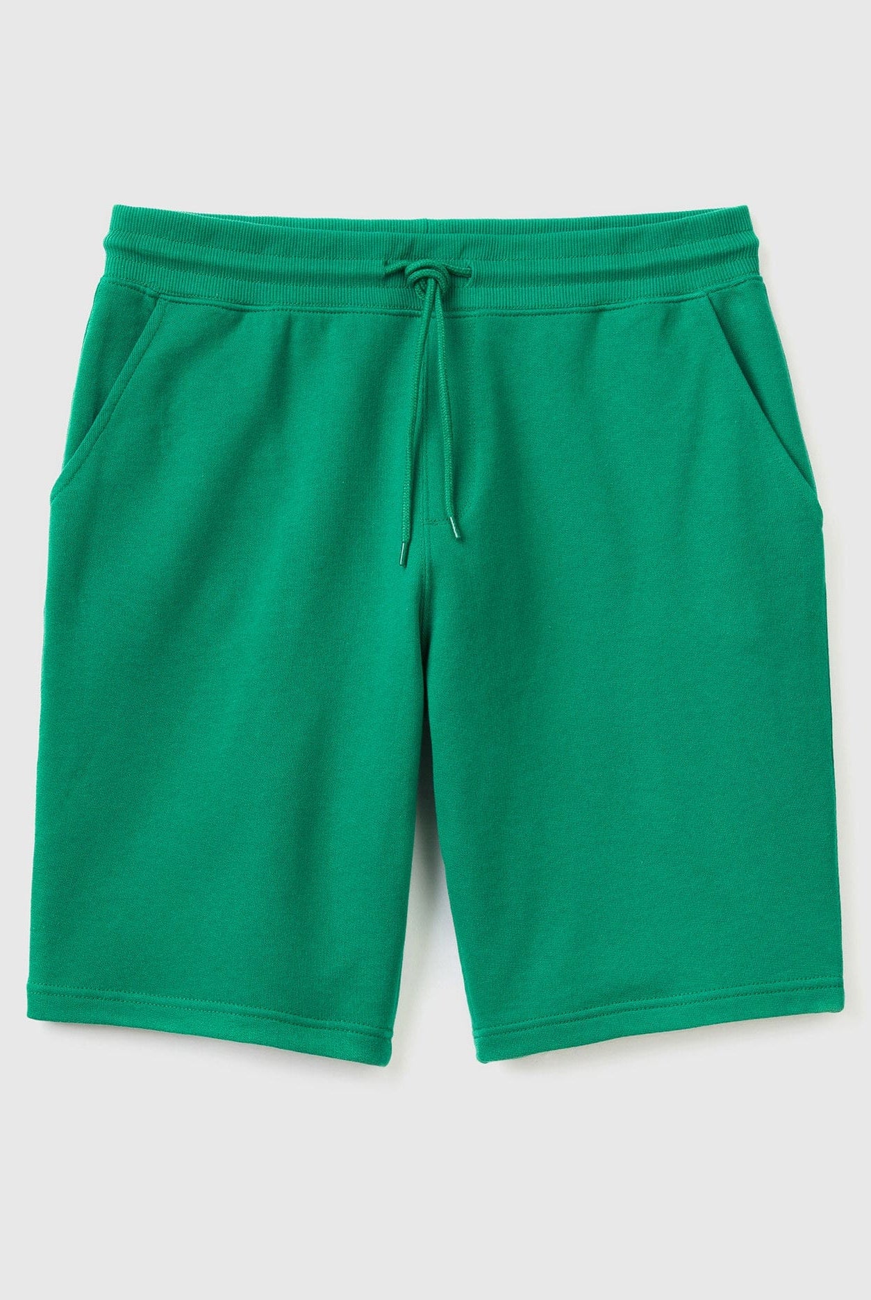 يونايتد كولورز اوف بينيتون شورت قطن 100% رجالي