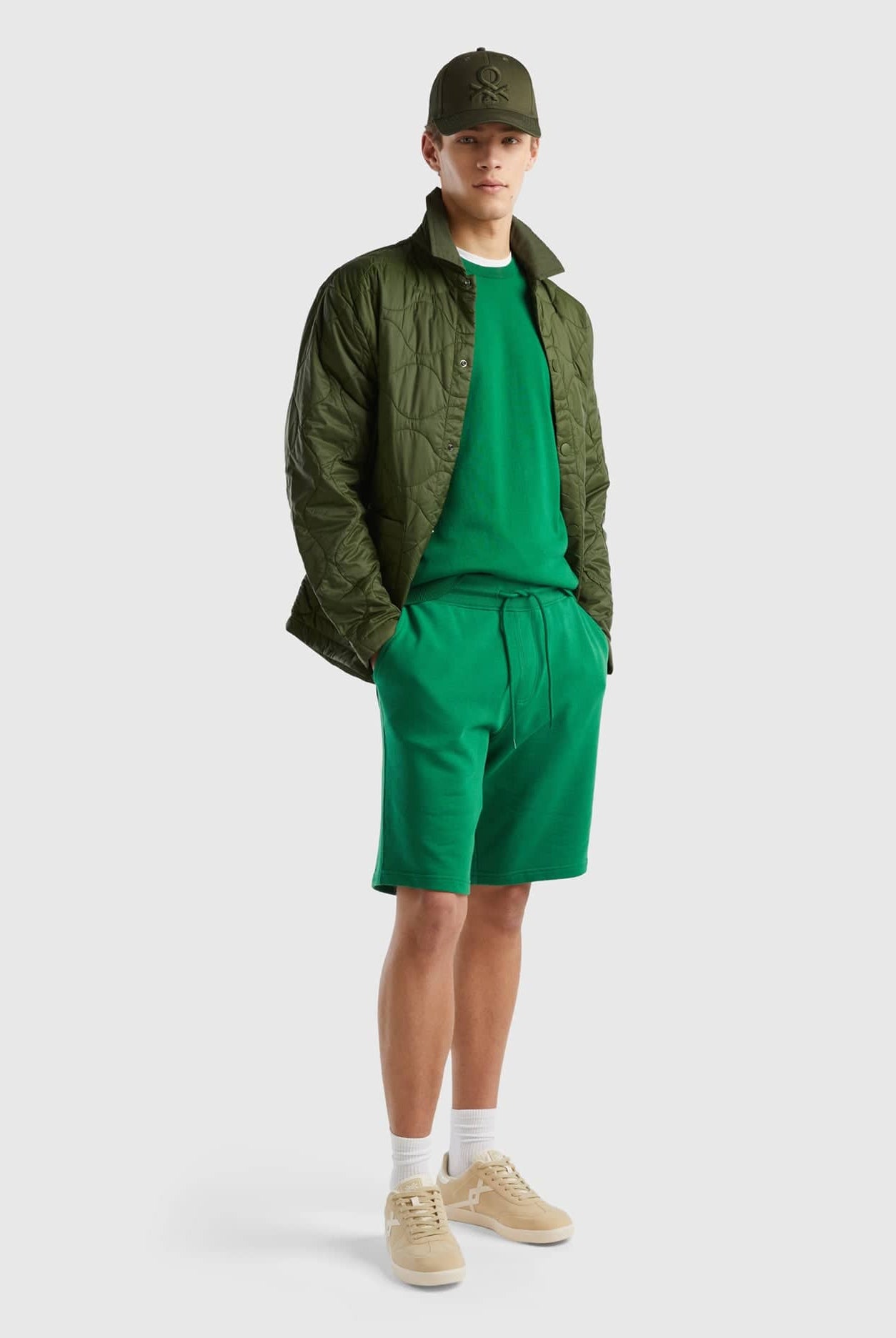 يونايتد كولورز اوف بينيتون شورت قطن 100% رجالي