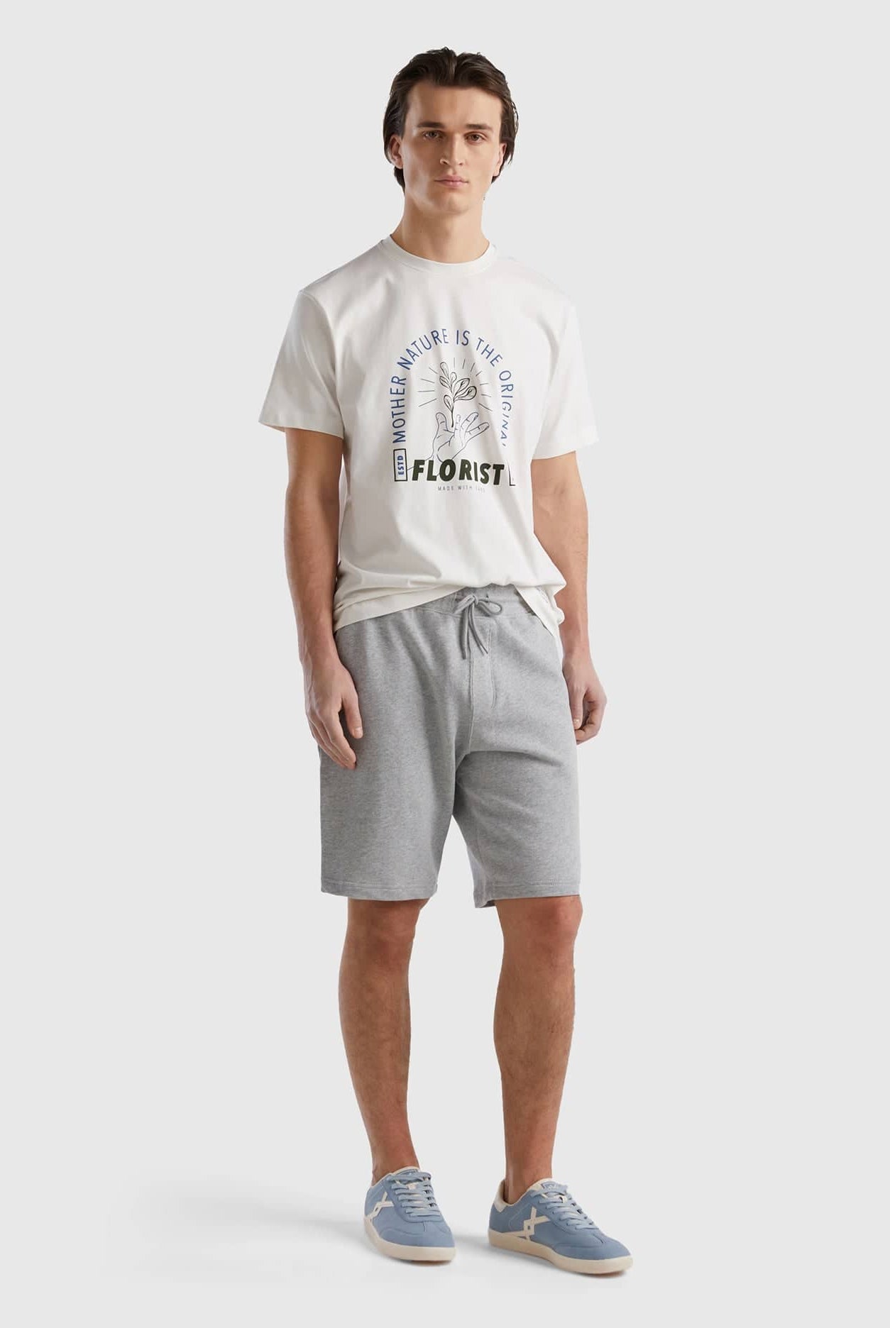 يونايتد كولورز اوف بينيتون شورت قطن 100% رجالي