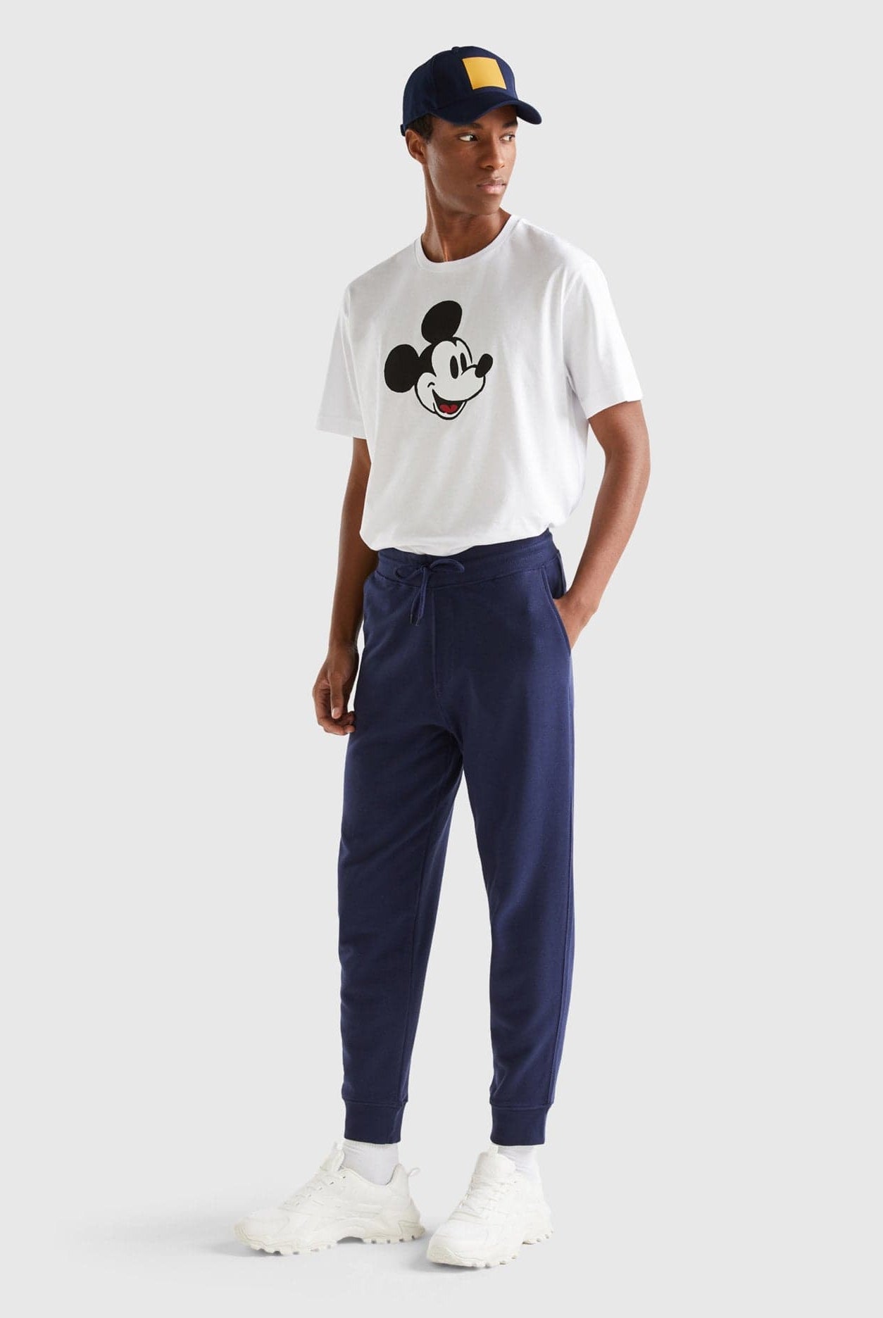 يونايتد كولورز اوف بينيتون بنطلون رياضي قطن بنسبة 100%