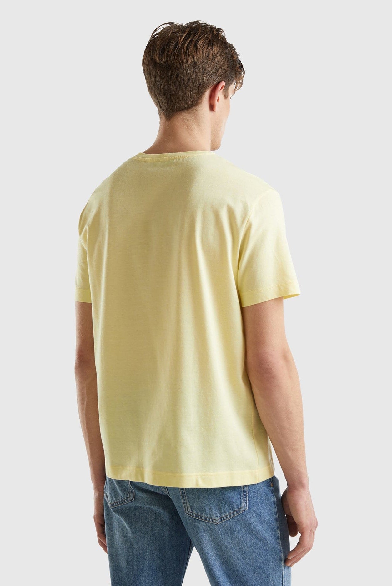 يونايتد كولورز اوف بينيتون تي شيرت برقبة دائرية مطرز بشعار قطن 100%