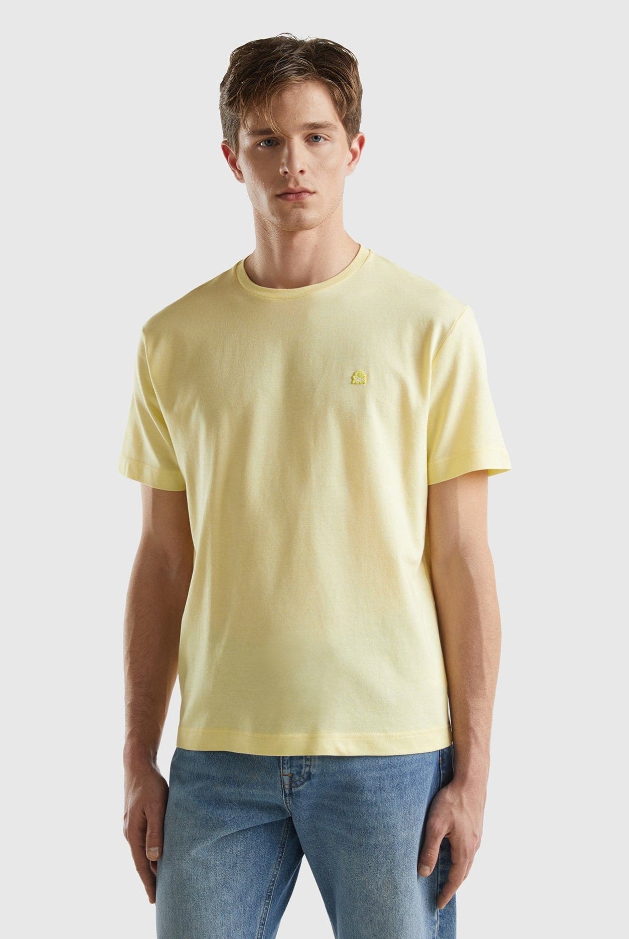 يونايتد كولورز اوف بينيتون تي شيرت برقبة دائرية مطرز بشعار قطن 100%