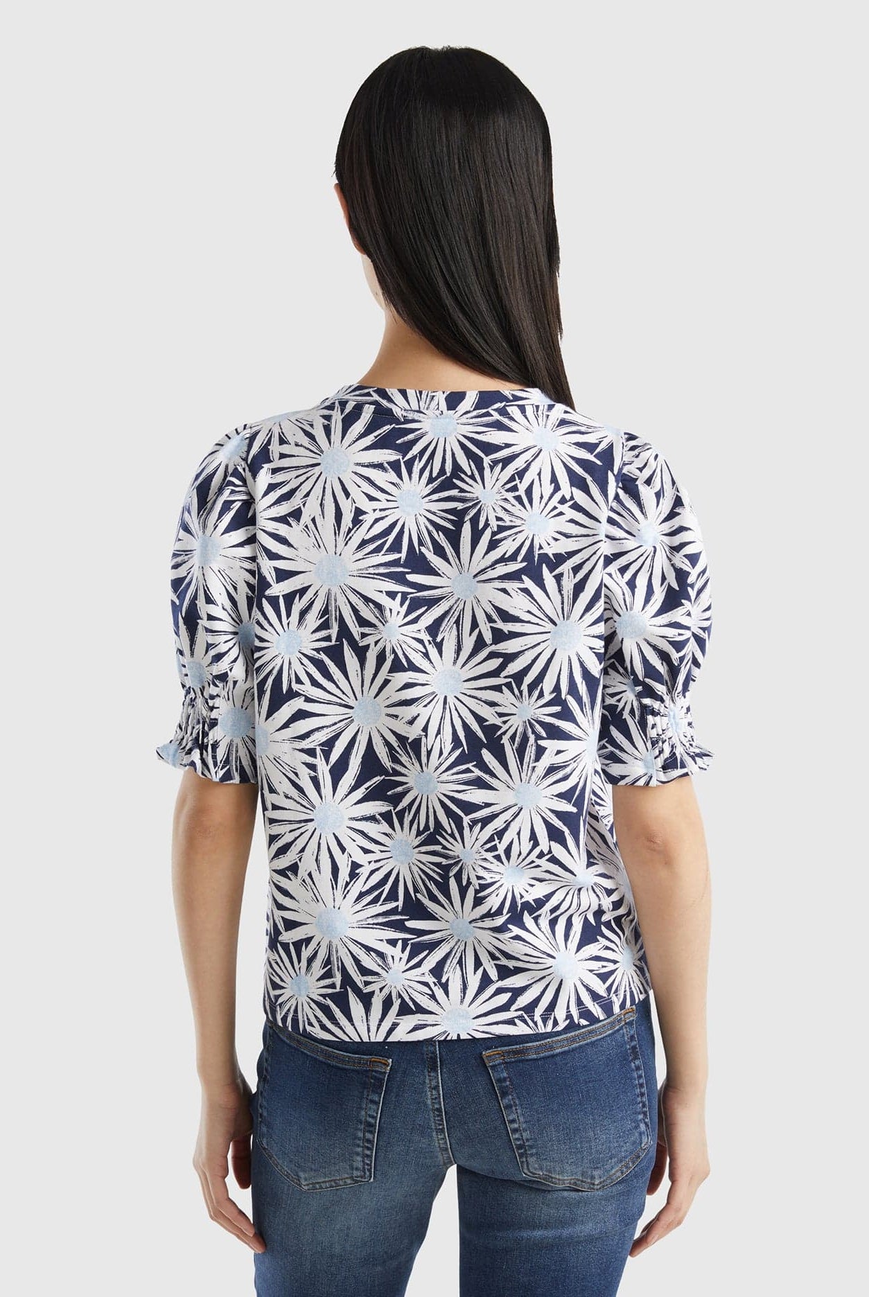 يونايتد كولورز اوف بينيتون تي شيرت منقط نص كم نسائي