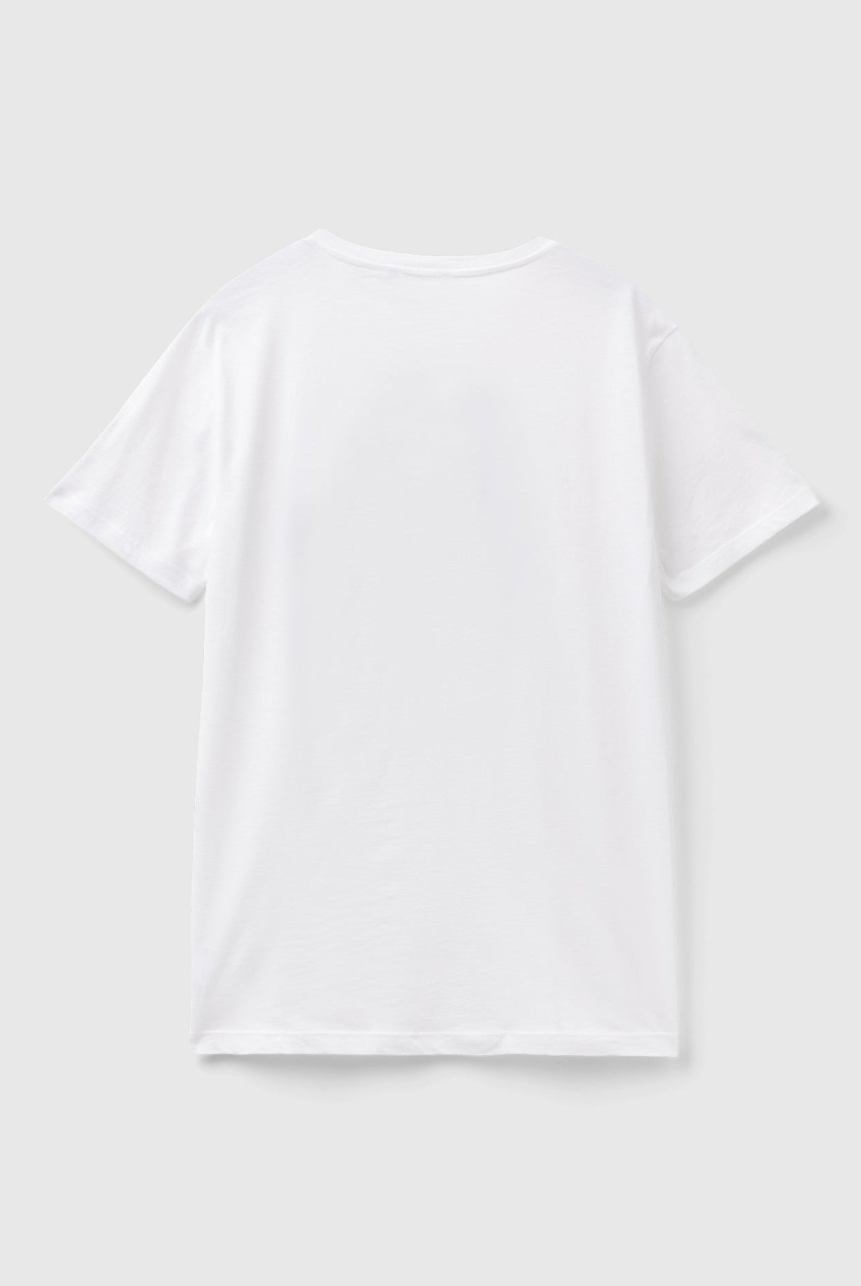 يونايتد كولورز اوف بينيتون تي شيرت بطبعة أمامية نص كم رجالي