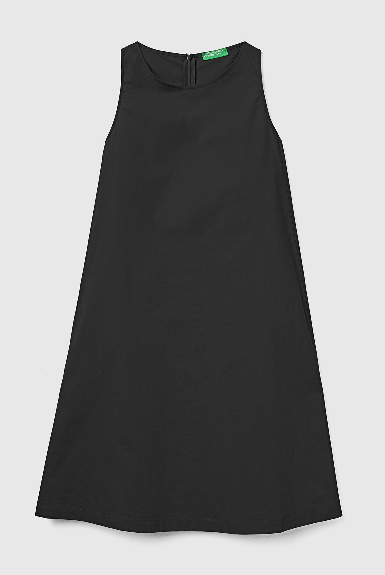 يونايتد كولورز اوف بينيتون فستان قصير بدون أكمام على شكل فخ