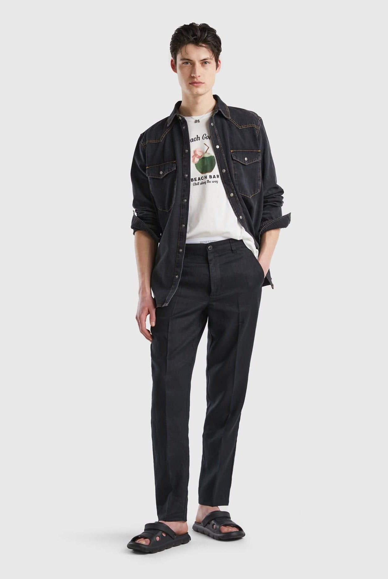 يونايتد كولورز اوف بينيتون سروال تشينو من الكتان الخالص رجالي