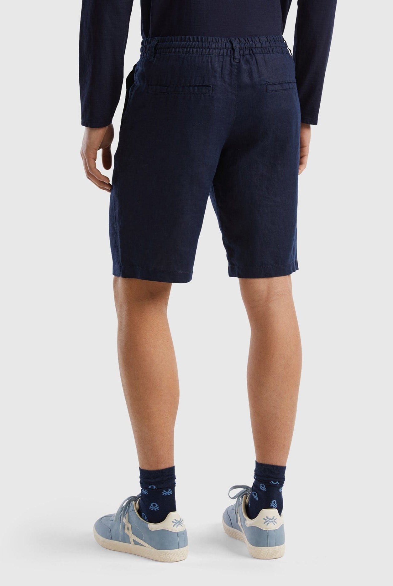 يونايتد كولورز اوف بينيتون برمودا من الكتان بنسبة 100% رجالي