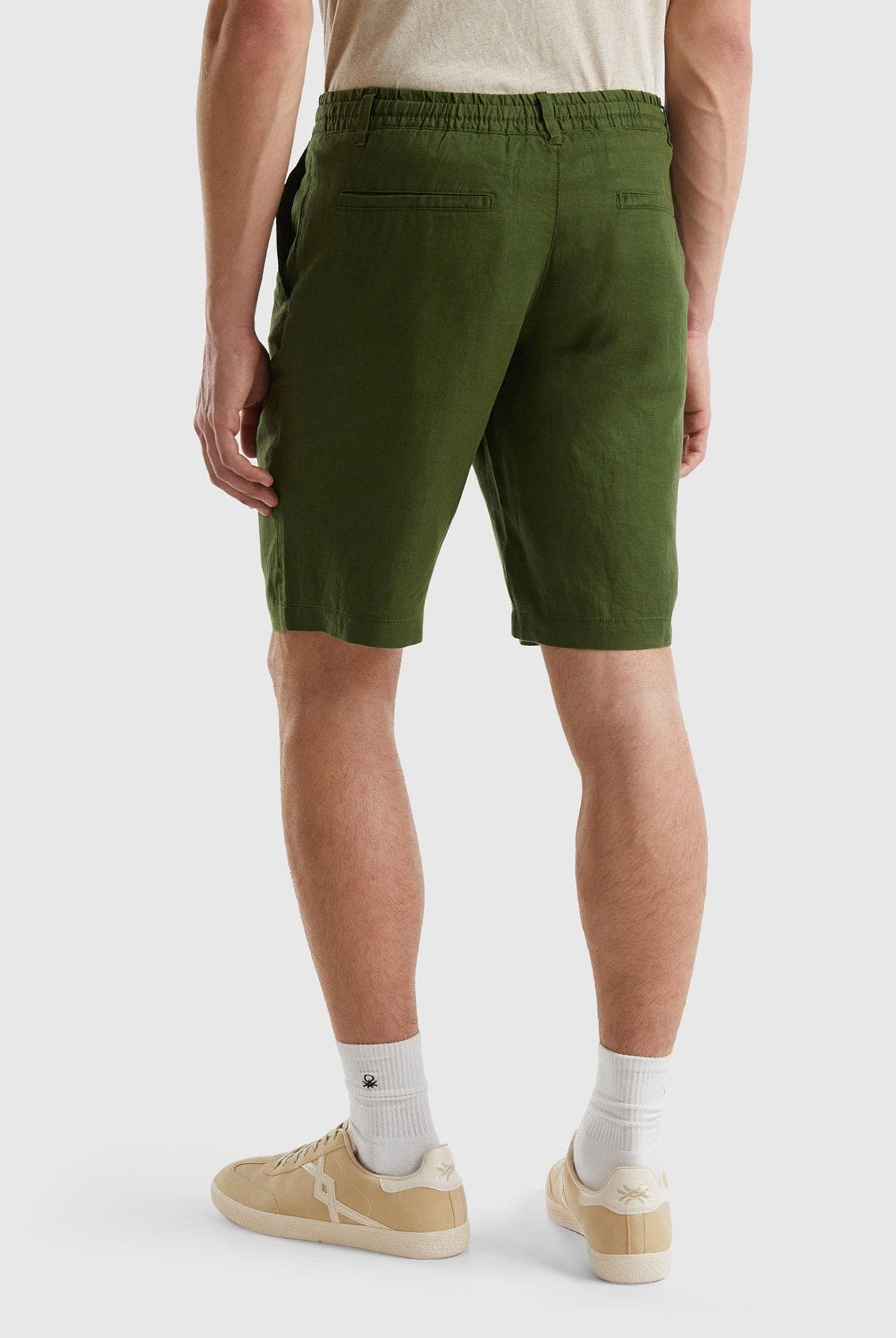 يونايتد كولورز اوف بينيتون برمودا من الكتان بنسبة 100% رجالي