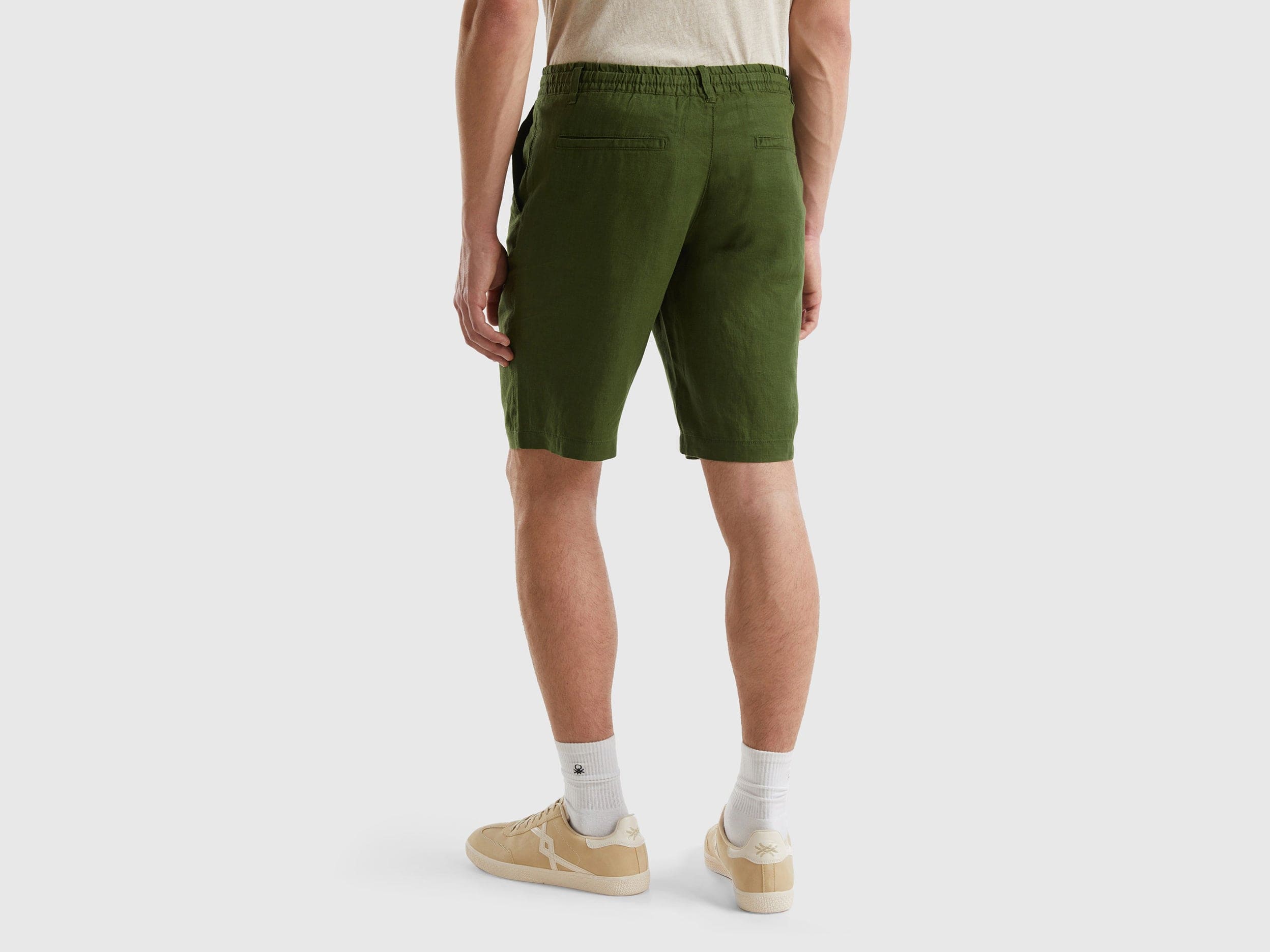 يونايتد كولورز اوف بينيتون برمودا من الكتان بنسبة 100% رجالي