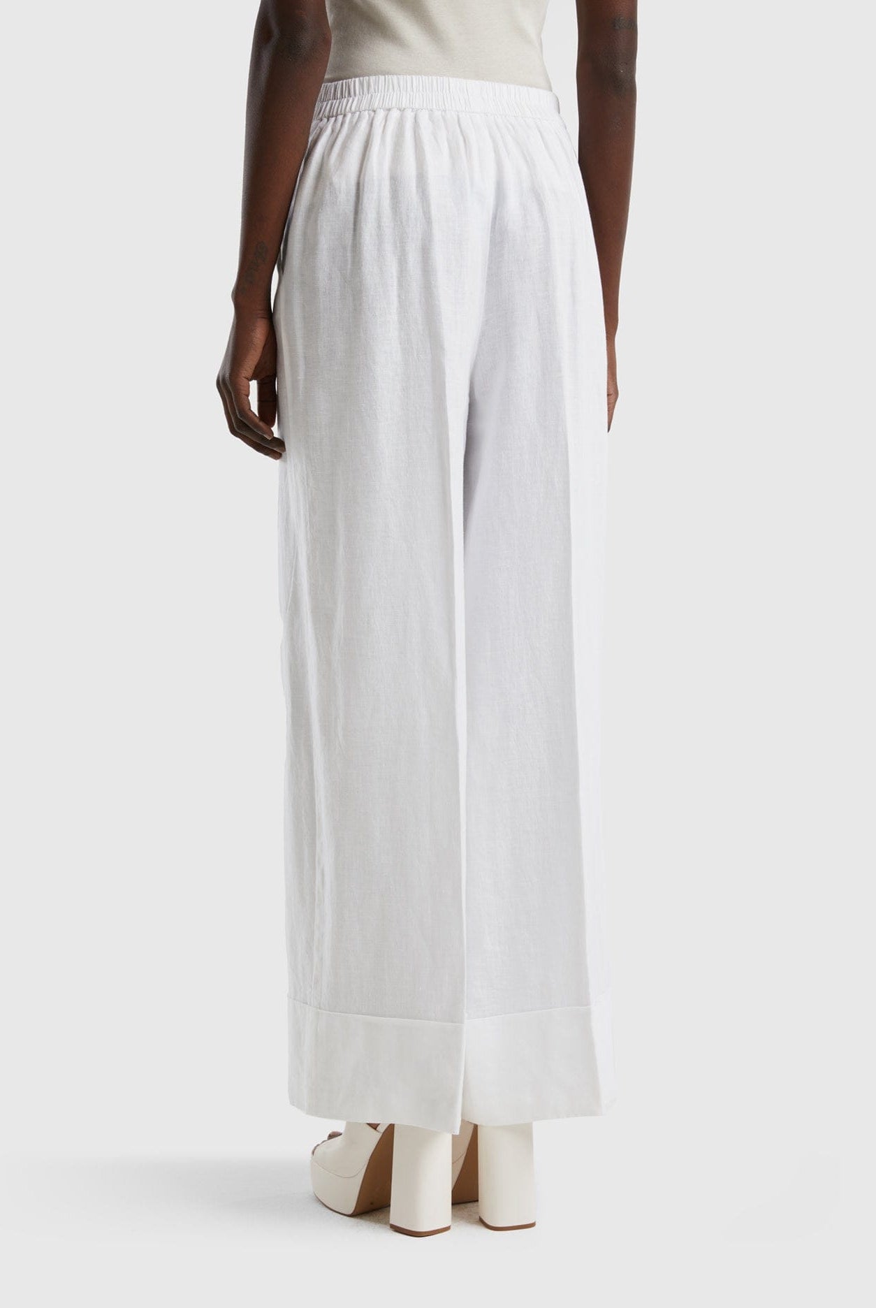 يونايتد كولورز اوف بينيتون بنطلون بالازو كتان خالص 100%