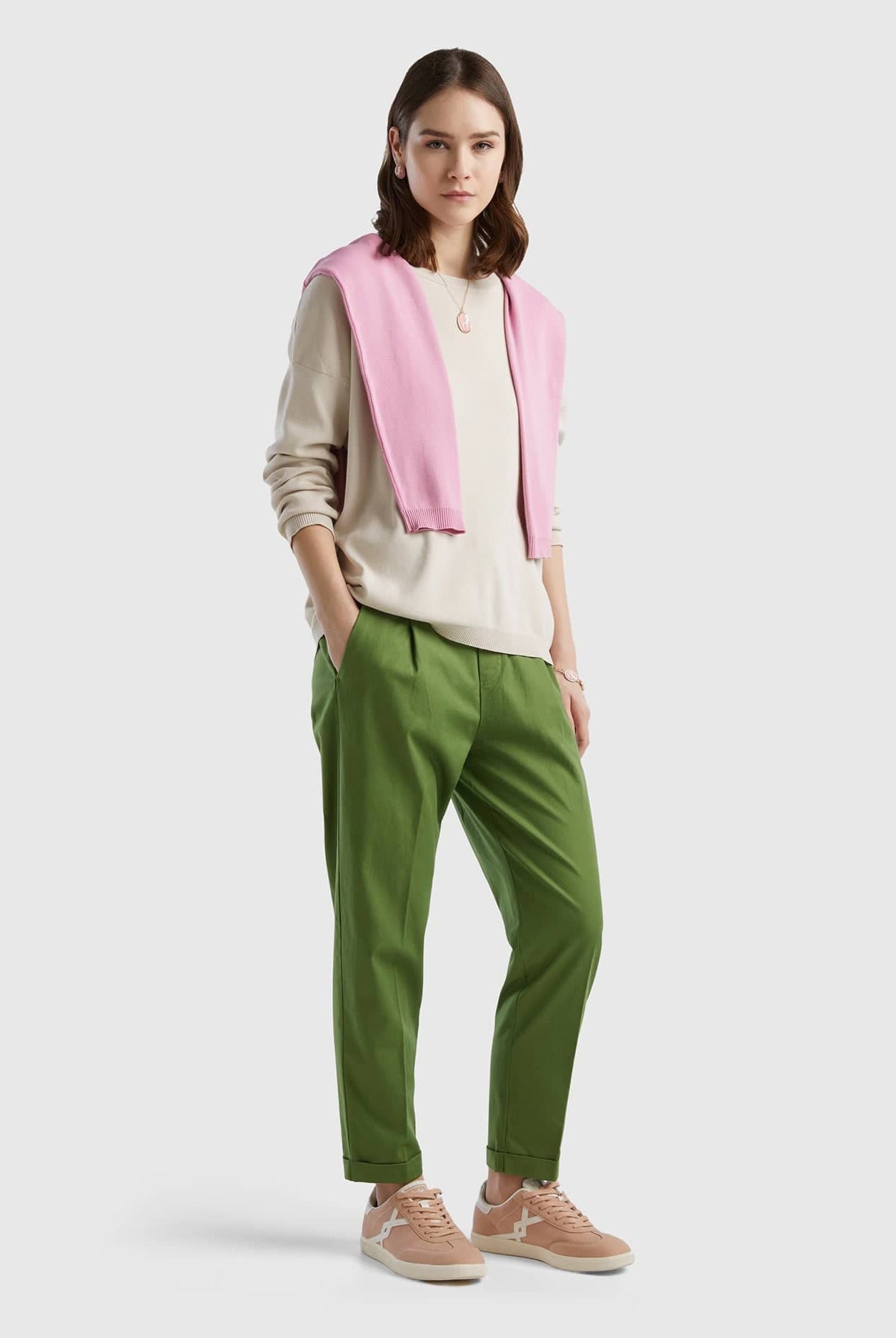 يونايتد كولورز اوف بينيتون بنطلون جوغر نسائي من القطن المطاطي وبرباط عالخصر