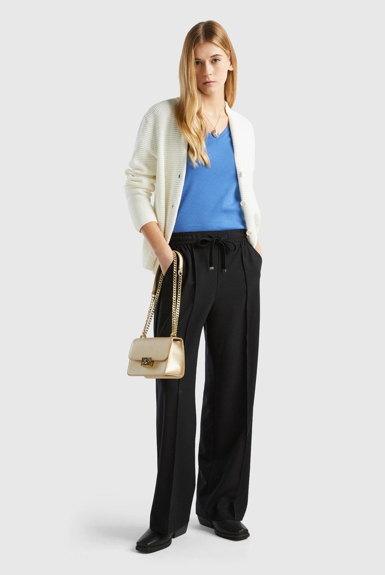 يونايتد كولورز اوف بينيتون بنطلون نسائي واسع بخطوط عالاجناب وبرباط