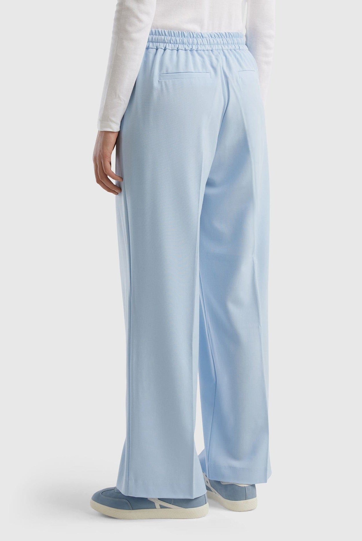 يونايتد كولورز اوف بينيتون بنطلون نسائي واسع بخطوط عالاجناب وبرباط