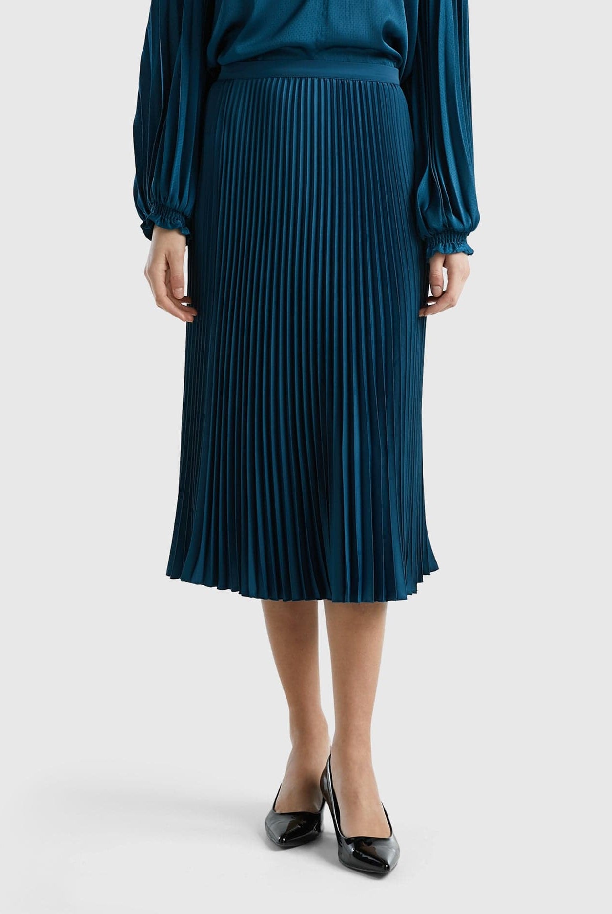 يونايتد كولورز اوف بينيتون تنورة ميدي نسائية مطوية