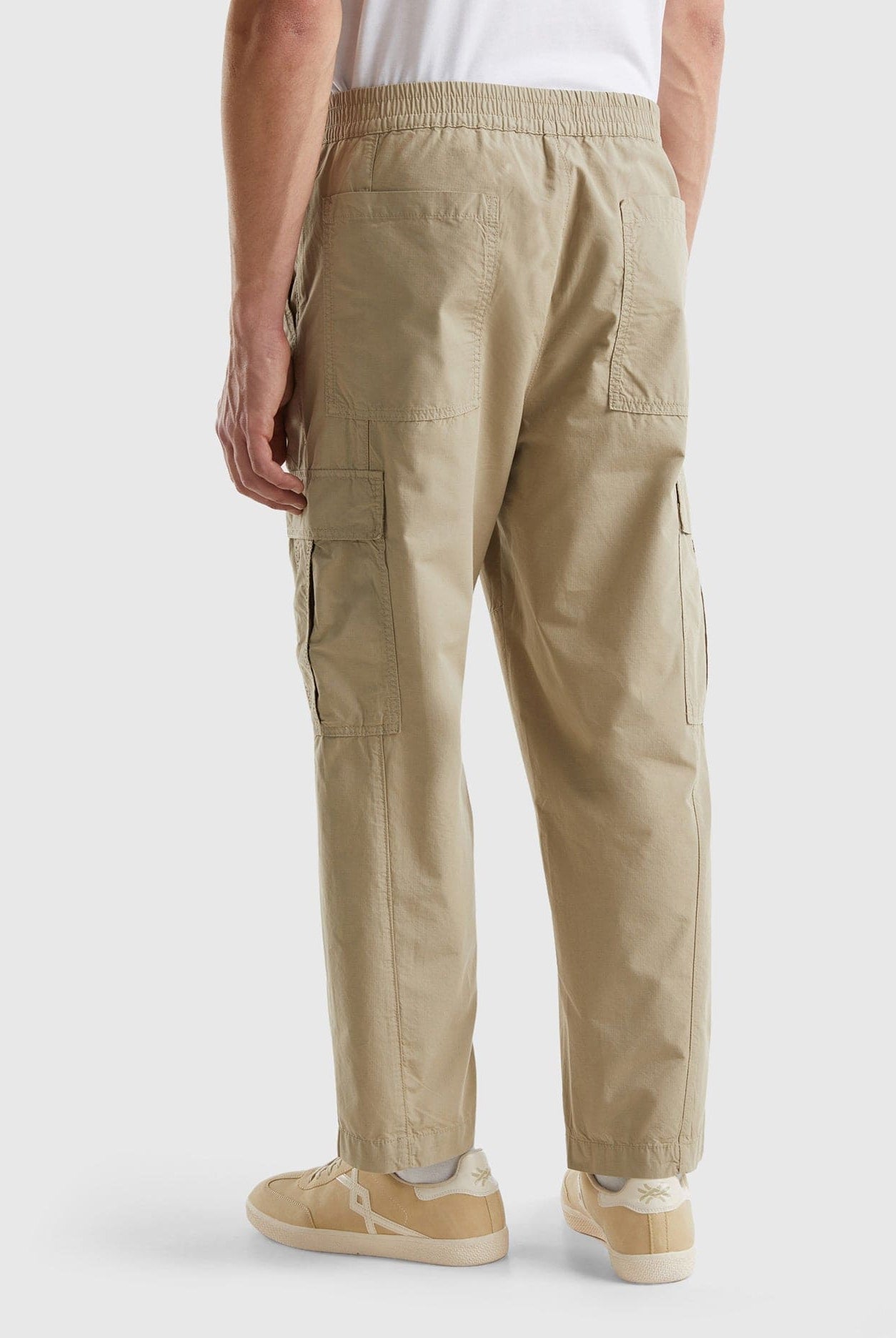 يونايتد كولورز اوف بينيتون بنطلون كارجو بخصر برباط وجيب كبير قطن 100%