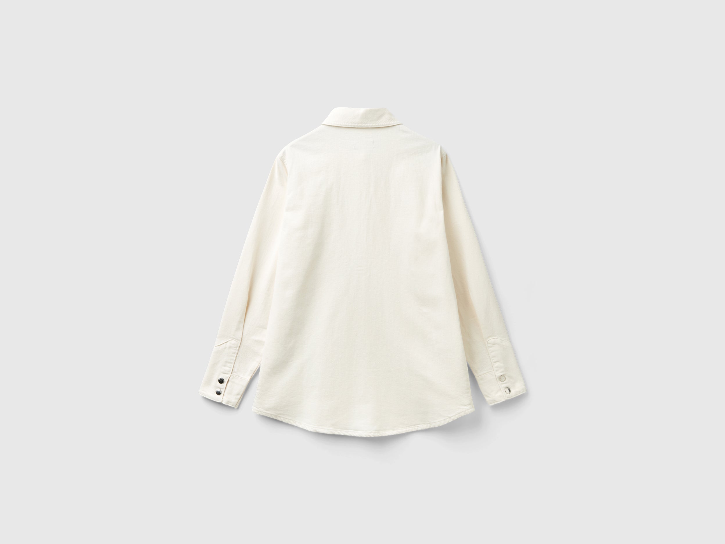 يونايتد كولورز اوف بينيتون قميص نسائي فضفاض بتطريز زهور