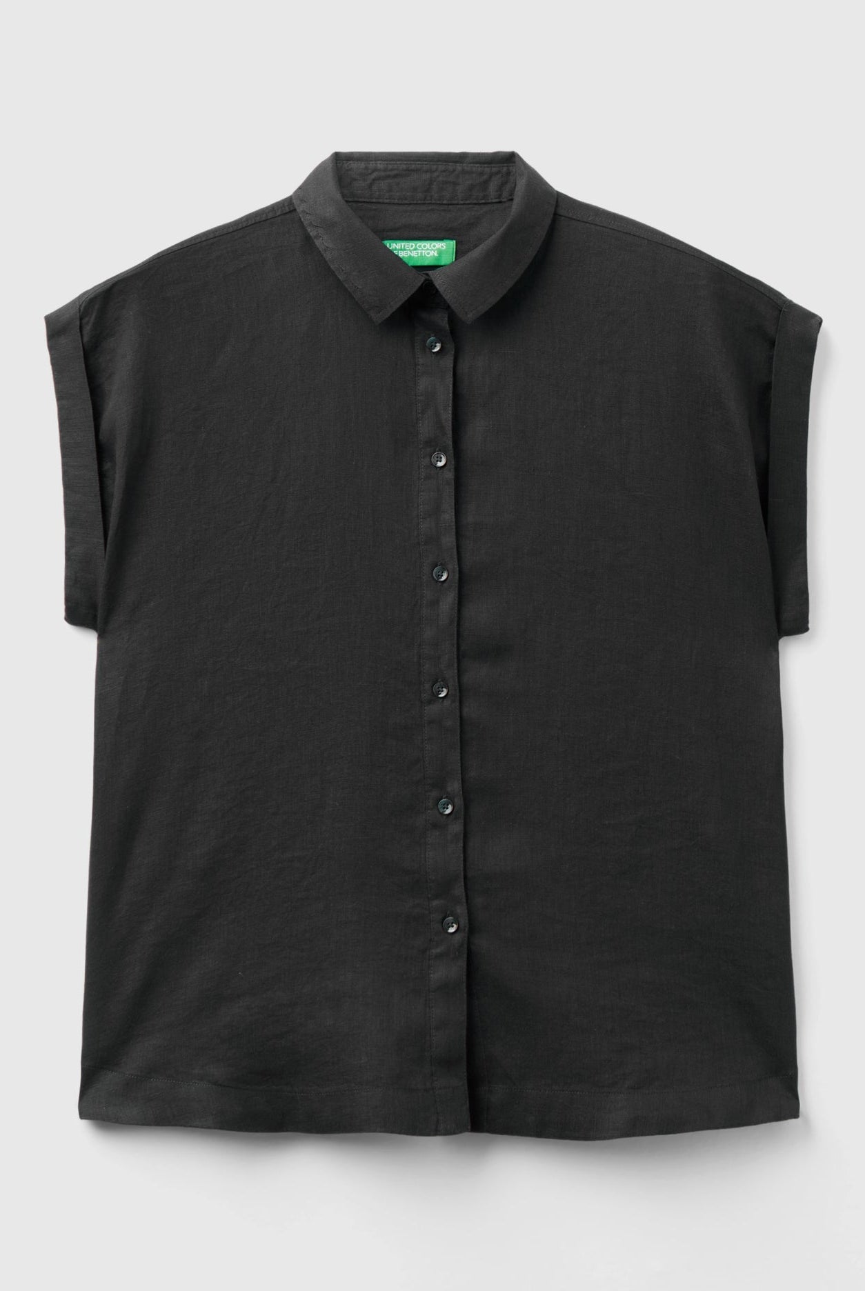 خصومات يونايتد كولورز اوف بينيتون قميص كتان 100% بأكمام قصيرة