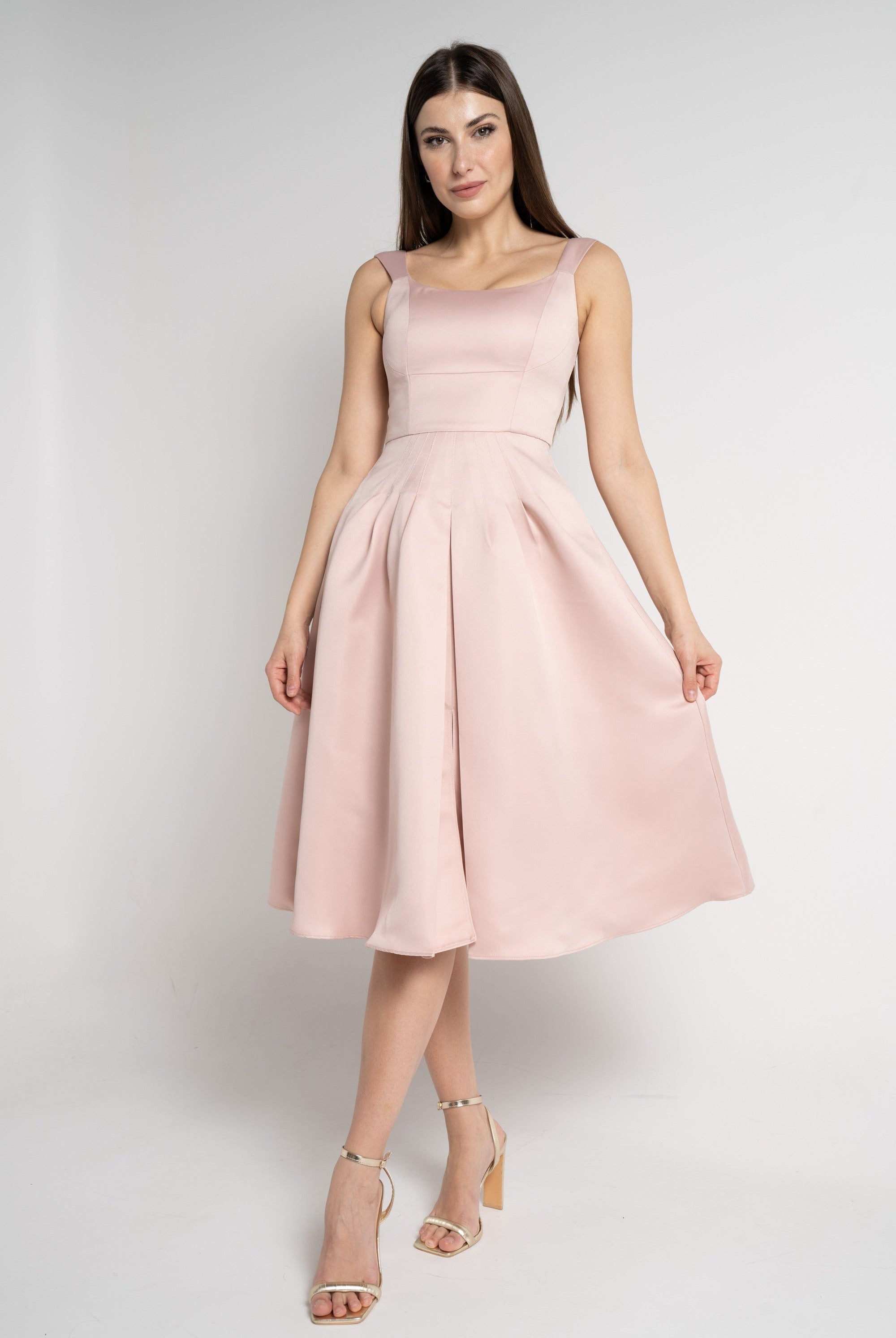 نتشي فستان ميدي حمالات منفوش نسائي وردي