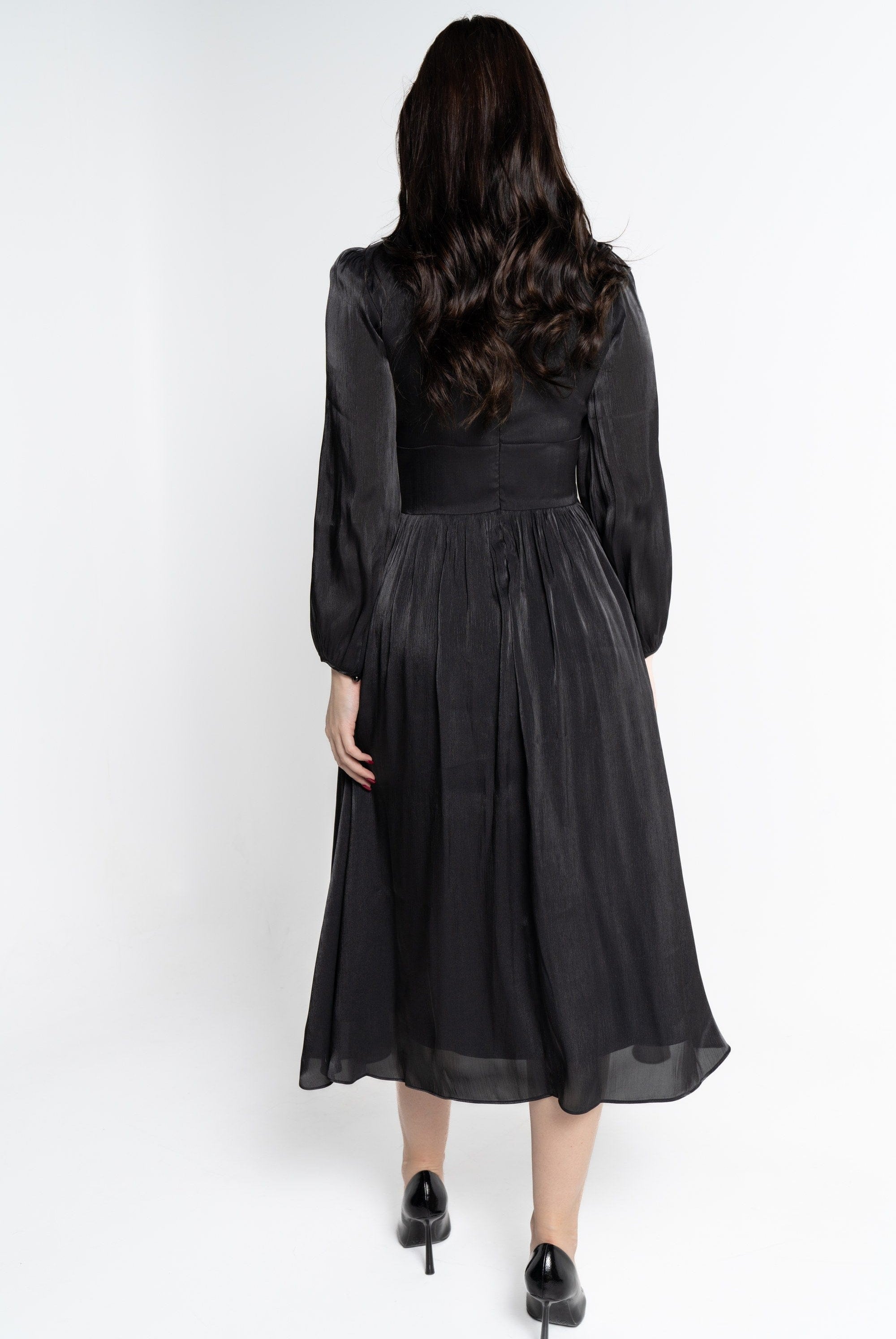 نتشي فستان ميدي بأكمام طويلة بستراس لامع نسائي